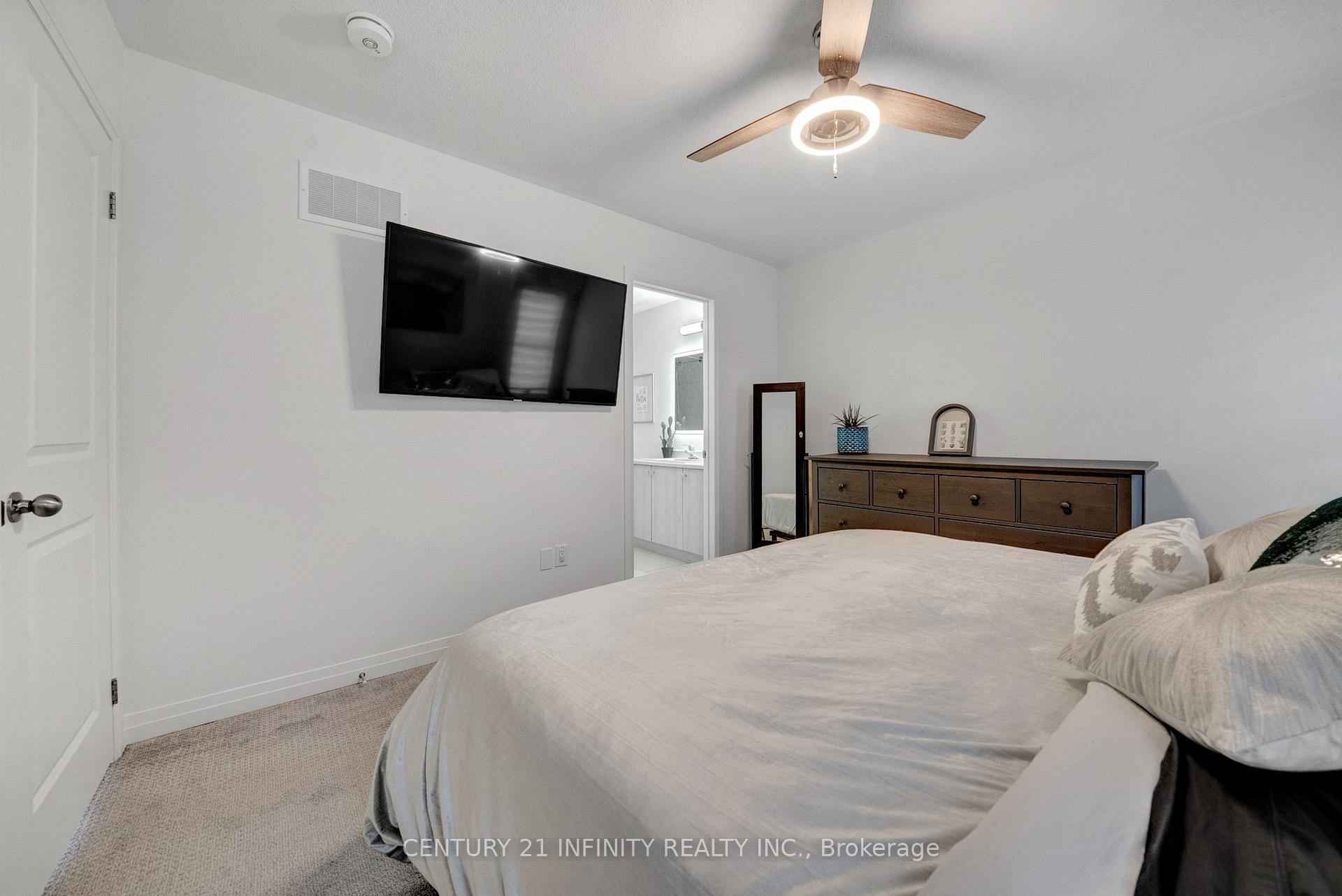 Photo 19 of 30 King William Way, Clarington, Bowmanville — HOMEH