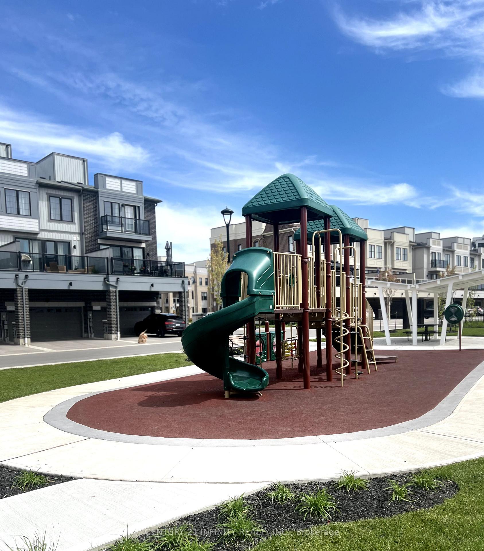 Photo 26 of 30 King William Way, Clarington, Bowmanville — HOMEH