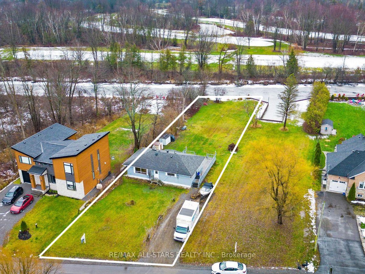 Photo 2 of 67 Irving Drive, Georgina, Pefferlaw — HOMEH