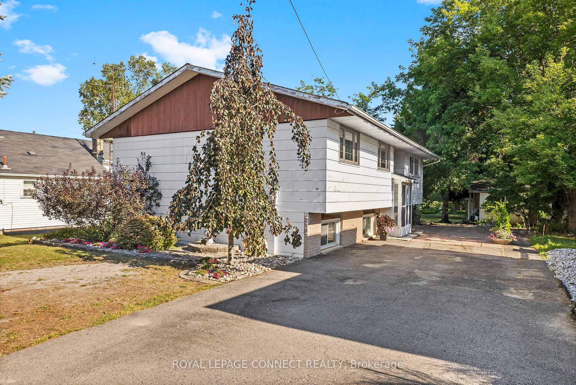 Front of 35 Lawson Road