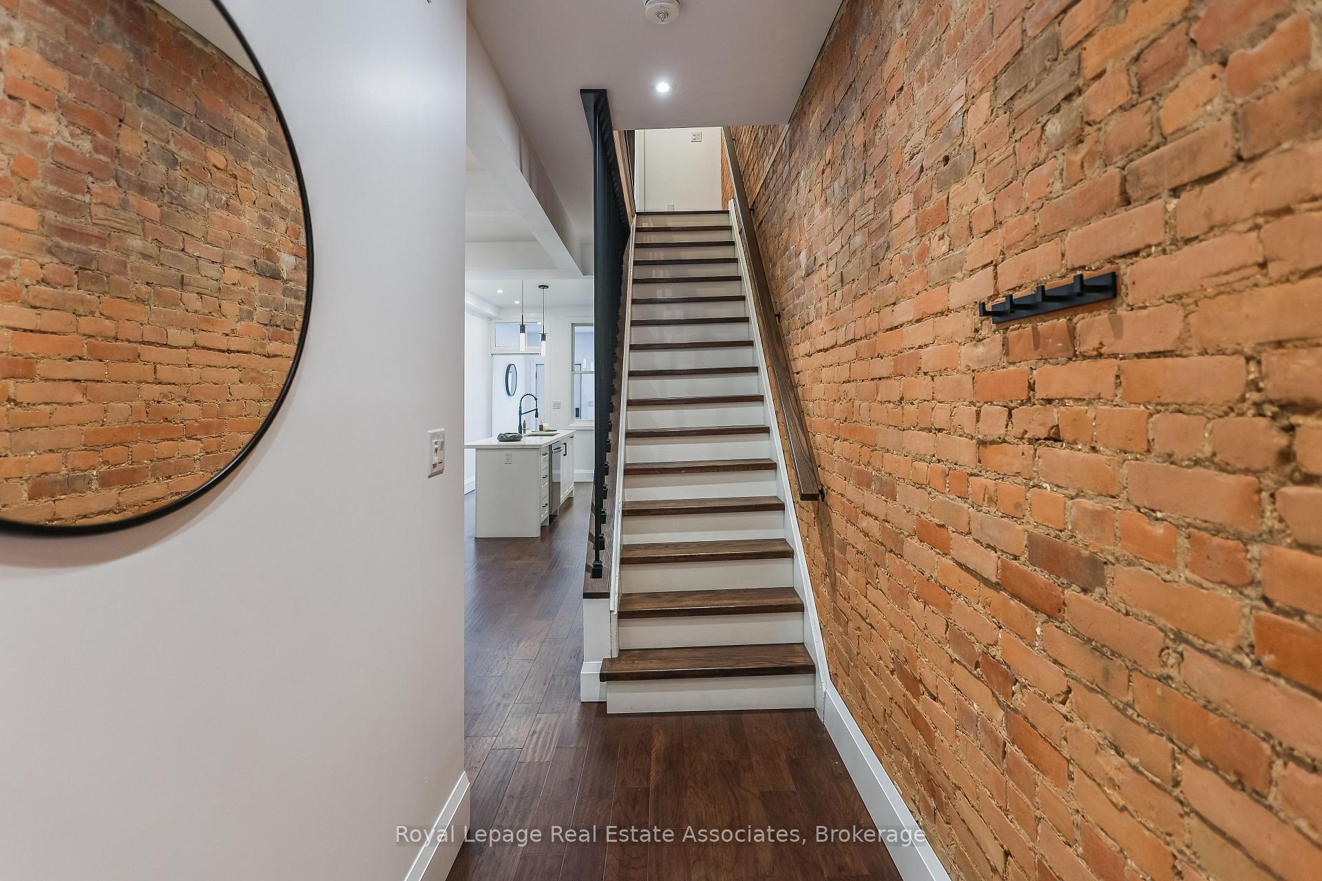 Photo 5 of 211 John Street N, Hamilton, Beasley — HOMEH