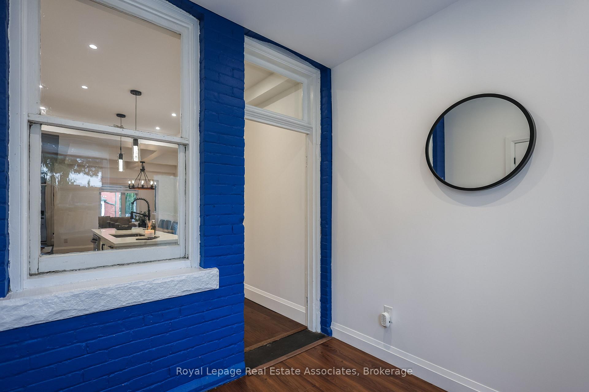 Photo 17 of 211 John Street N, Hamilton, Beasley — HOMEH