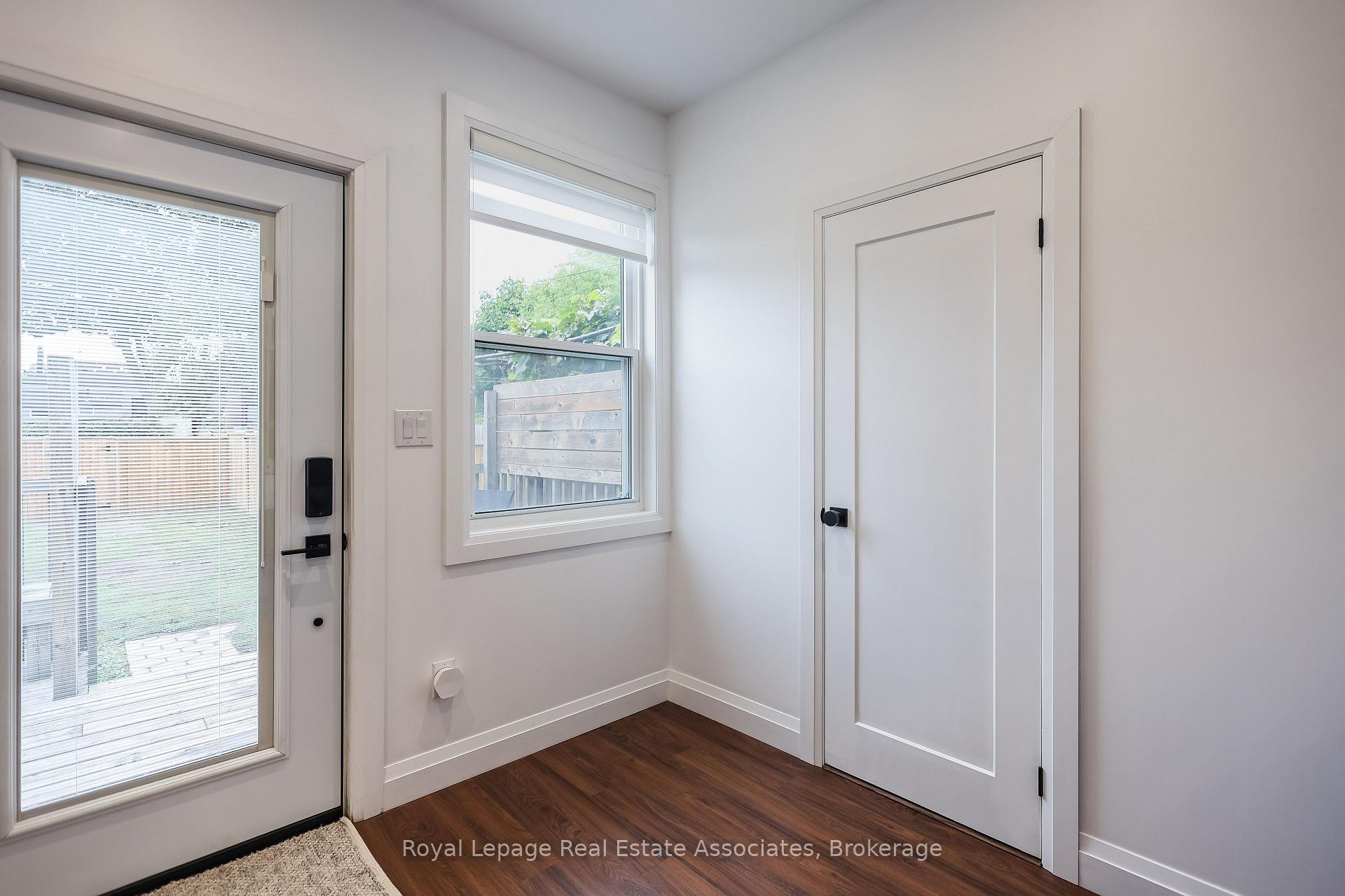 Photo 18 of 211 John Street N, Hamilton, Beasley — HOMEH