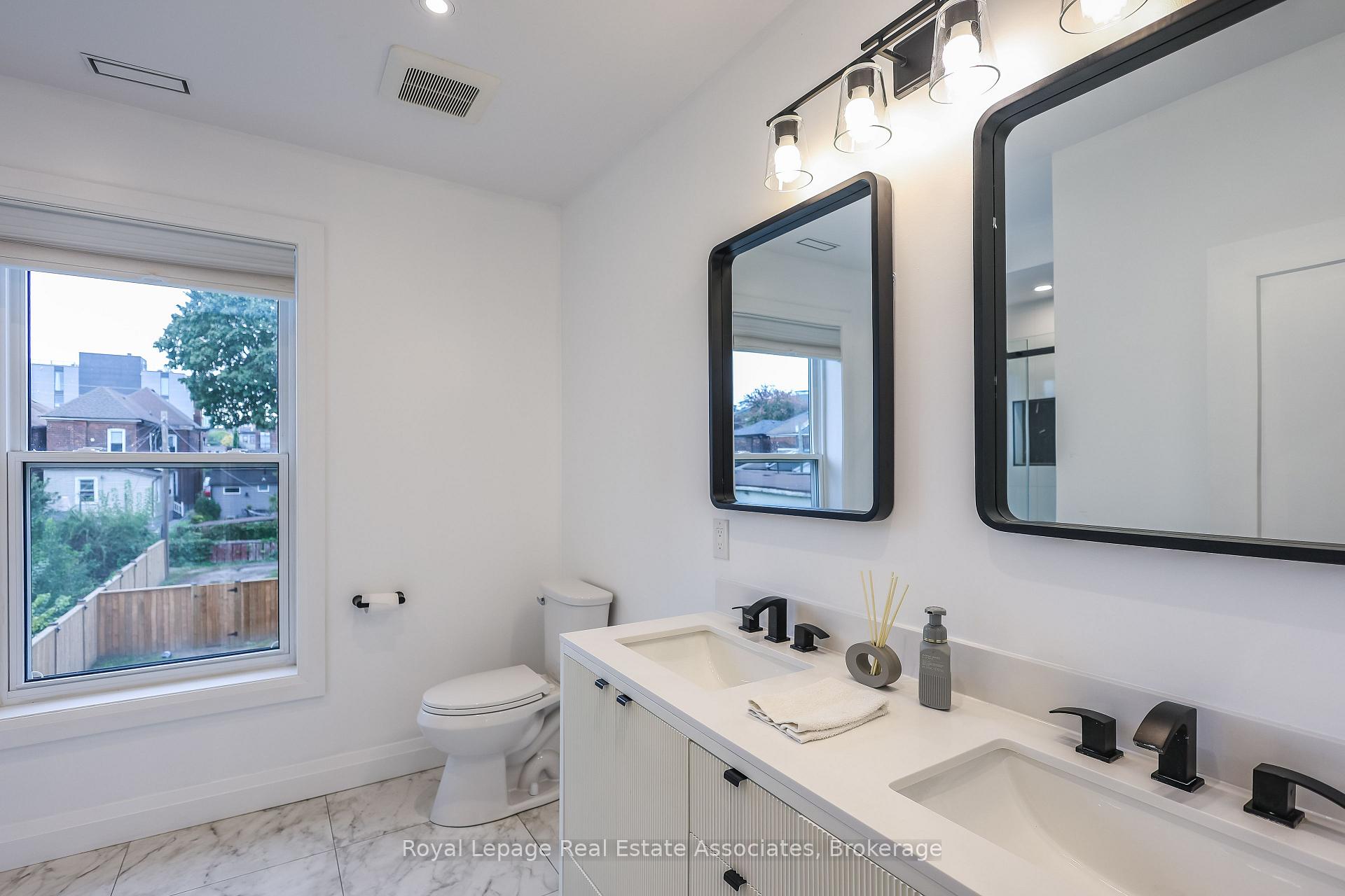 Photo 22 of 211 John Street N, Hamilton, Beasley — HOMEH
