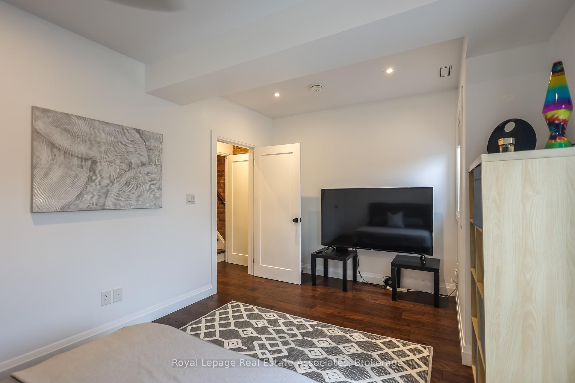 Photo 27 of 211 John Street N, Hamilton, Beasley — HOMEH