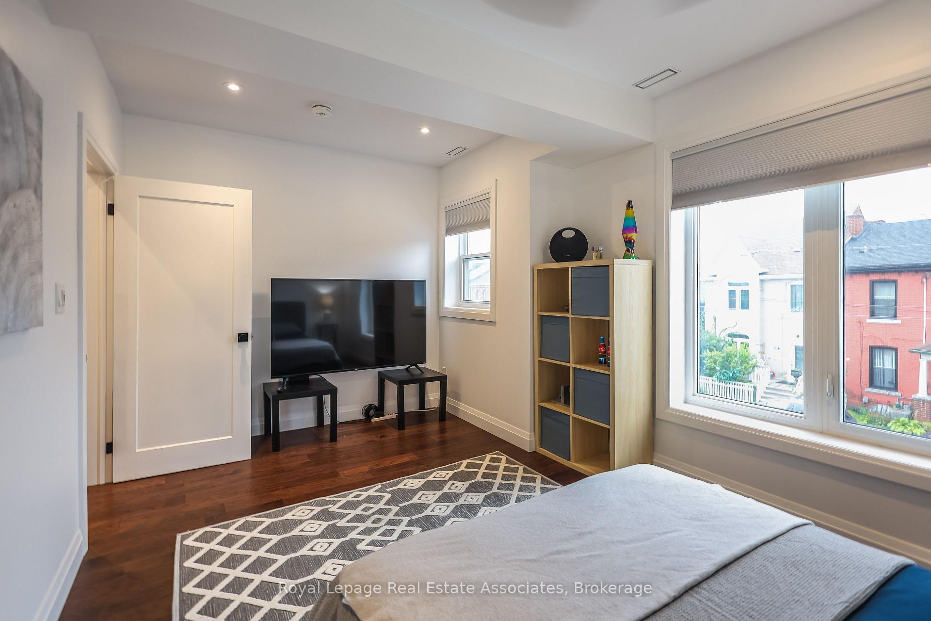 Photo 29 of 211 John Street N, Hamilton, Beasley — HOMEH