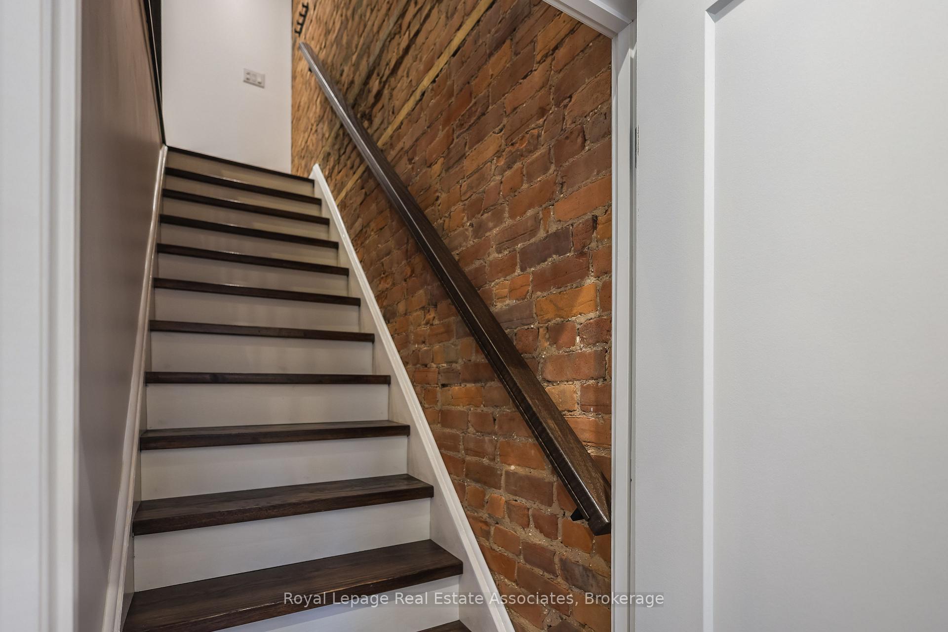 Photo 30 of 211 John Street N, Hamilton, Beasley — HOMEH