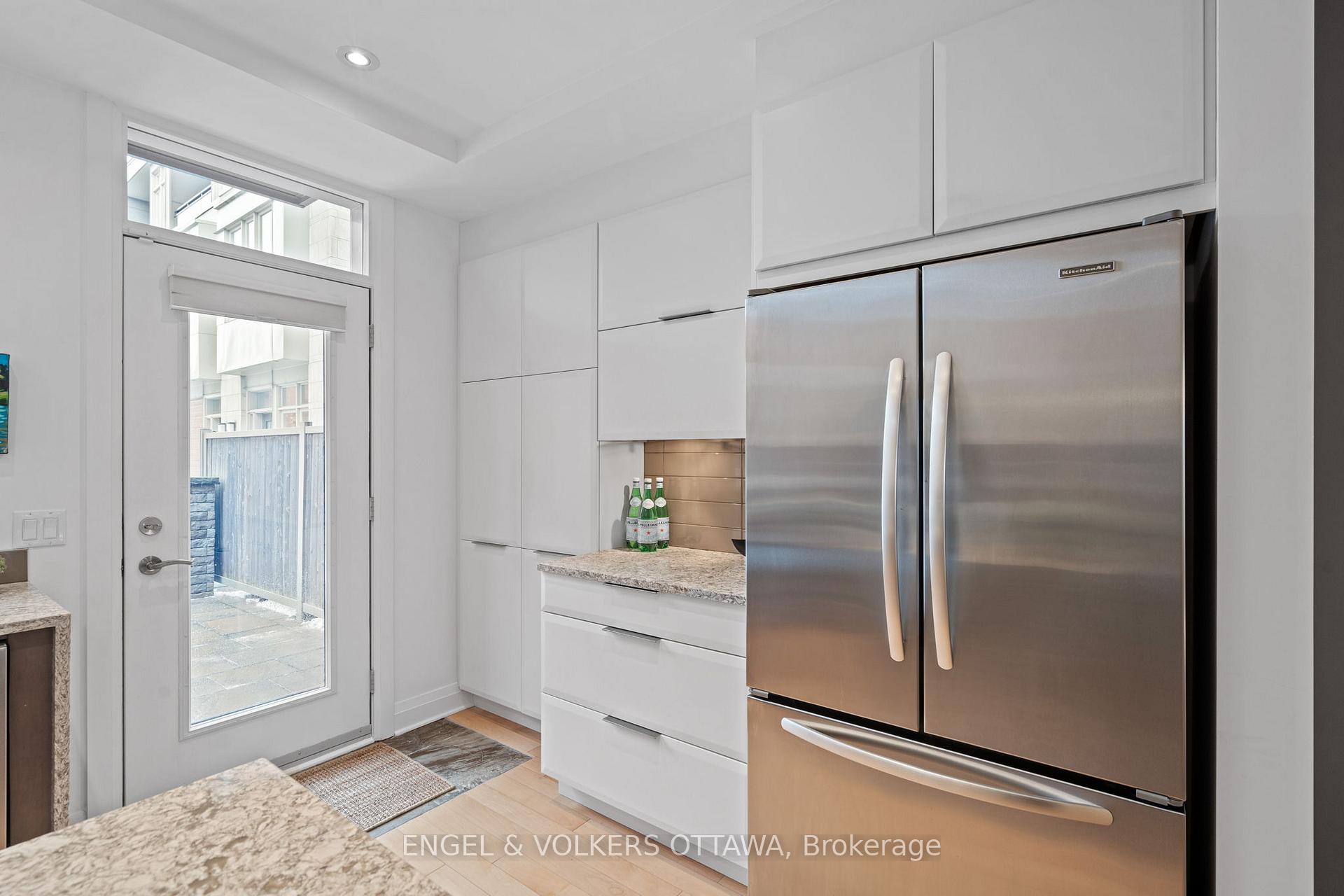 Photo 5 of 453 Edison Avenue, Ottawa, McKellar/Highland — HOMEH
