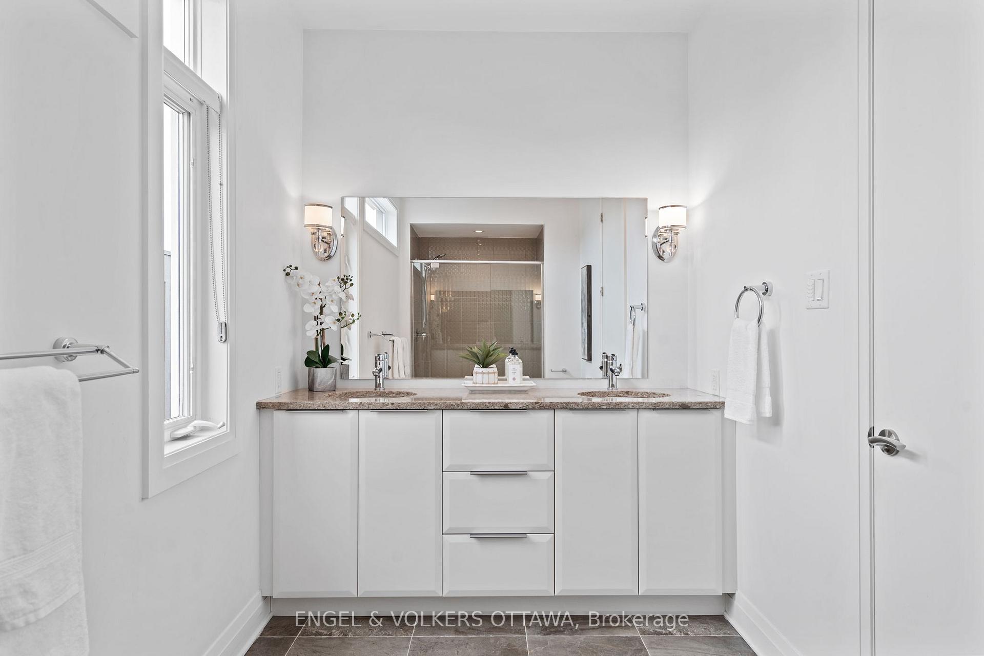 Photo 23 of 453 Edison Avenue, Ottawa, McKellar/Highland — HOMEH