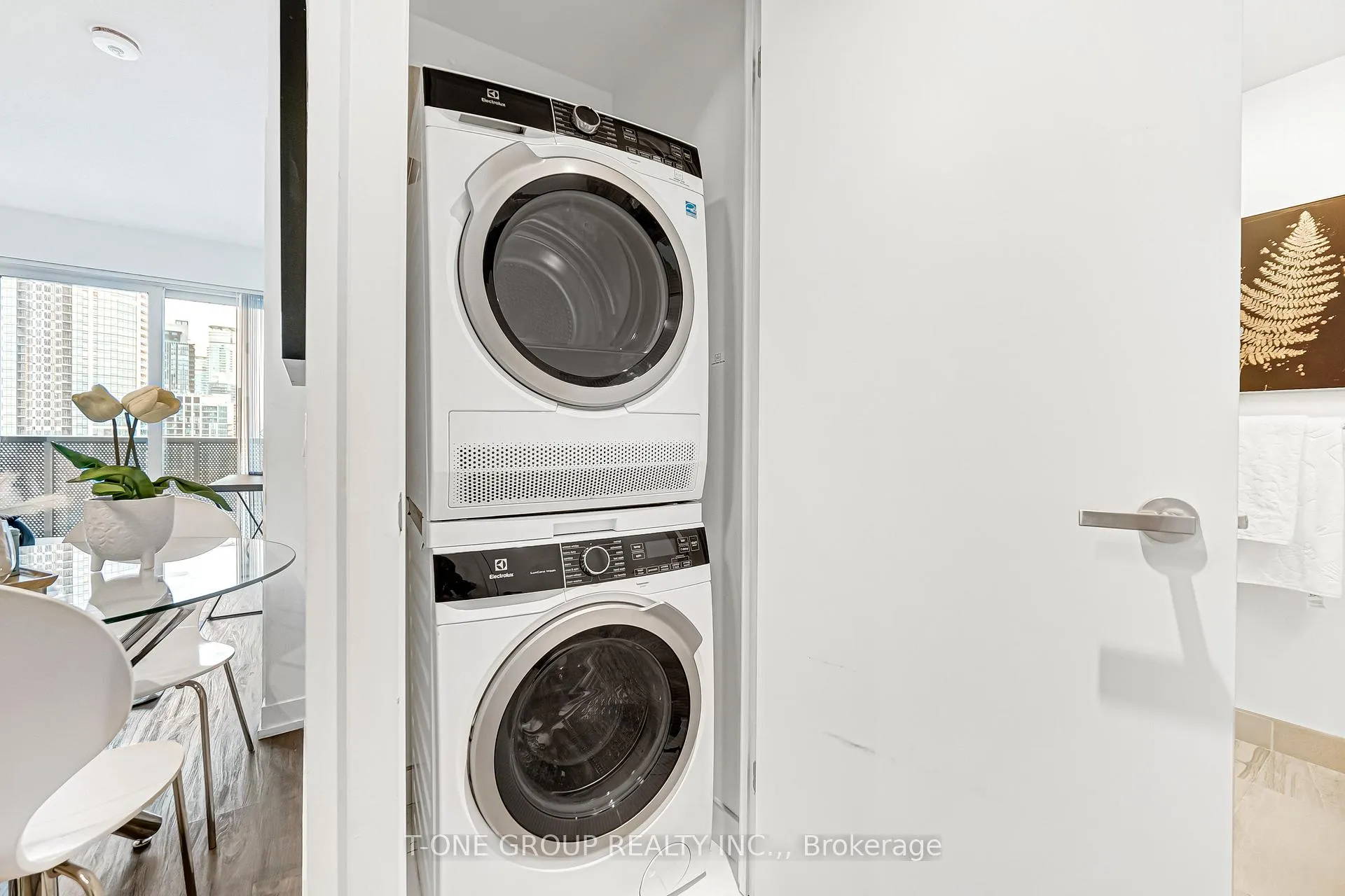 Photo 19 of Unit 3616, 55 Cooper Street, Toronto, Waterfront Communities — HOMEH