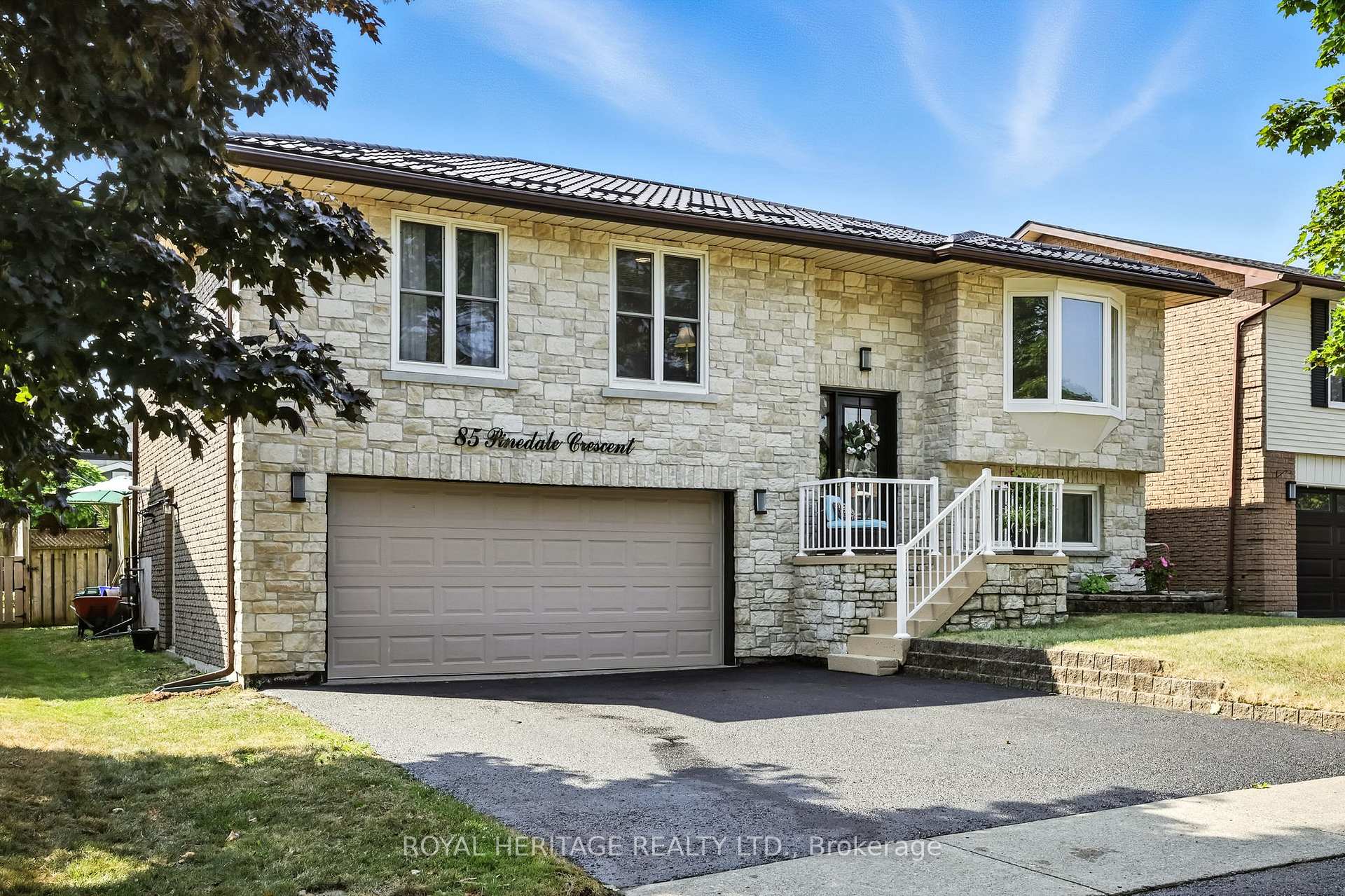 Photo 1 of 85 Pinedale Crescent, Clarington, Courtice — HOMEH