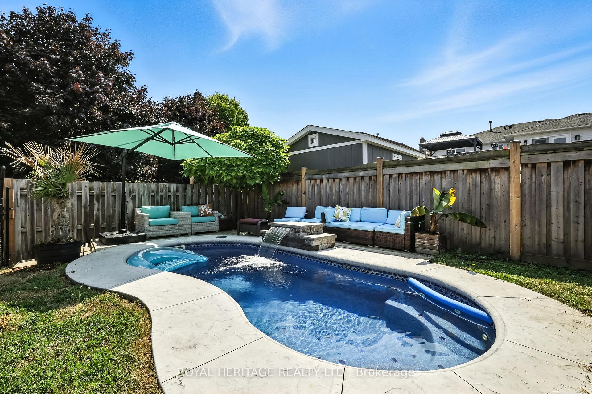 Photo 52 of 85 Pinedale Crescent, Clarington, Courtice — HOMEH