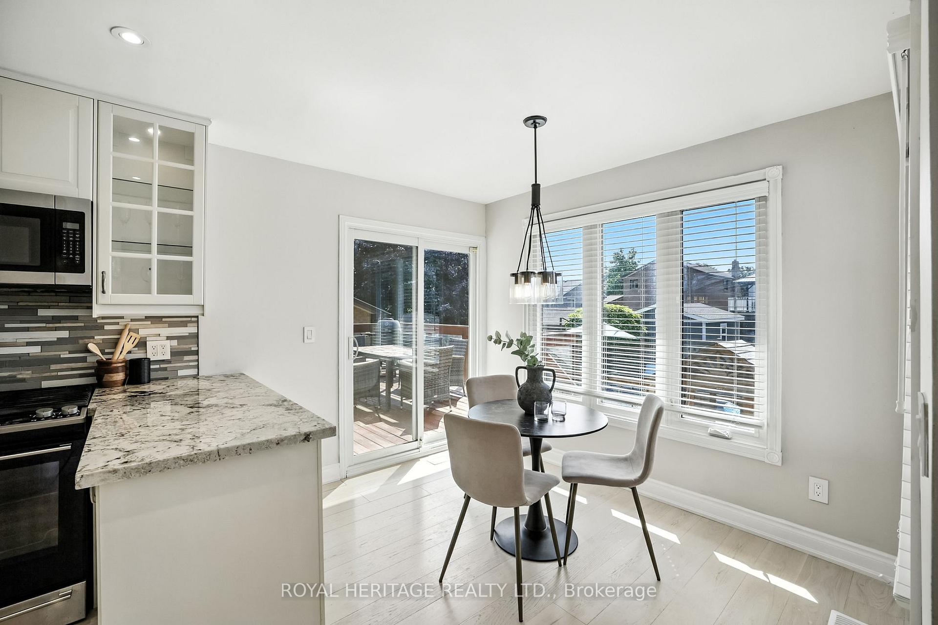 Photo 27 of 85 Pinedale Crescent, Clarington, Courtice — HOMEH