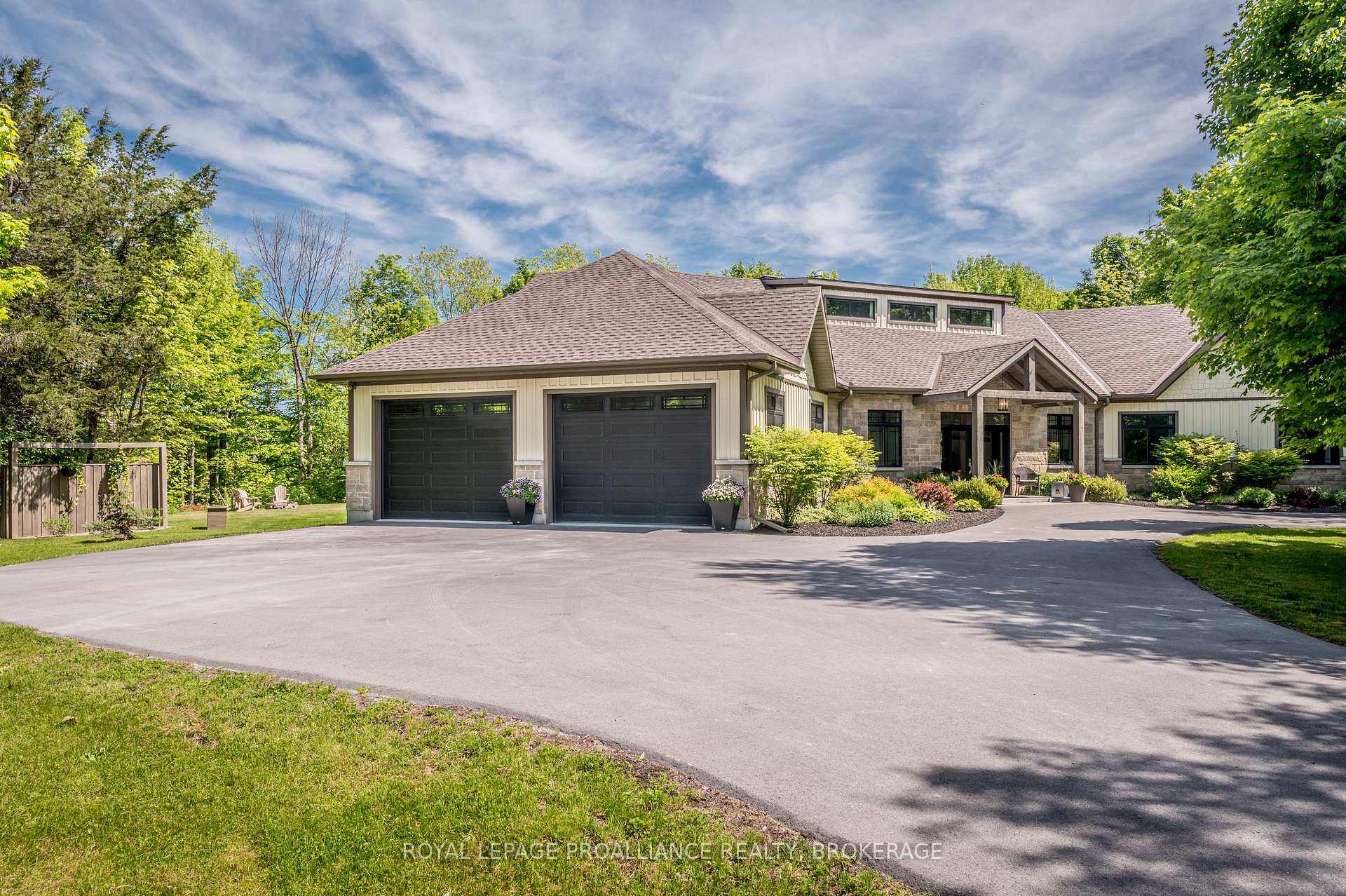 Photo 4 of Unit 15, 1096 Applewood Lane, Frontenac, Frontenac South — HOMEH