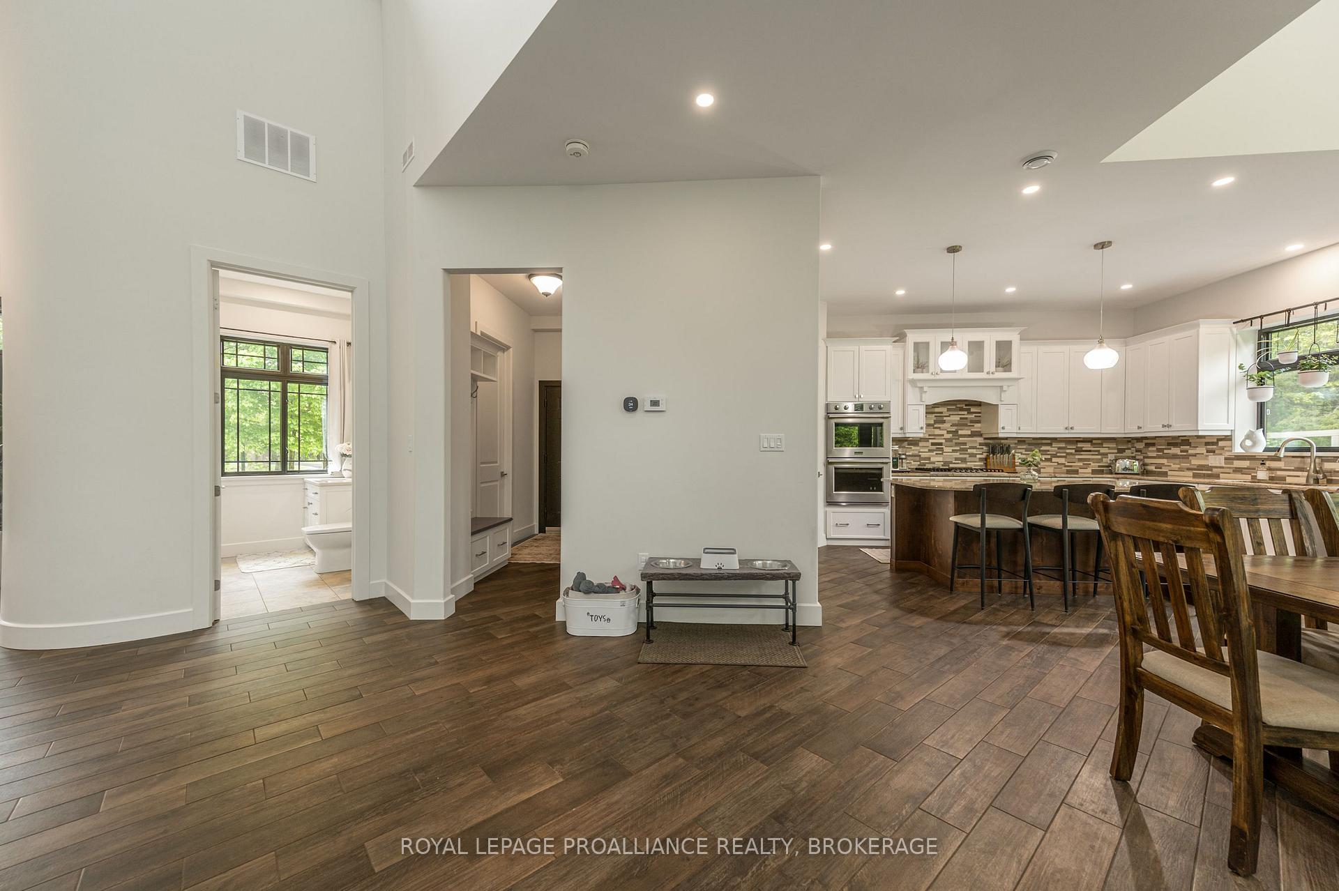 Photo 14 of Unit 15, 1096 Applewood Lane, Frontenac, Frontenac South — HOMEH