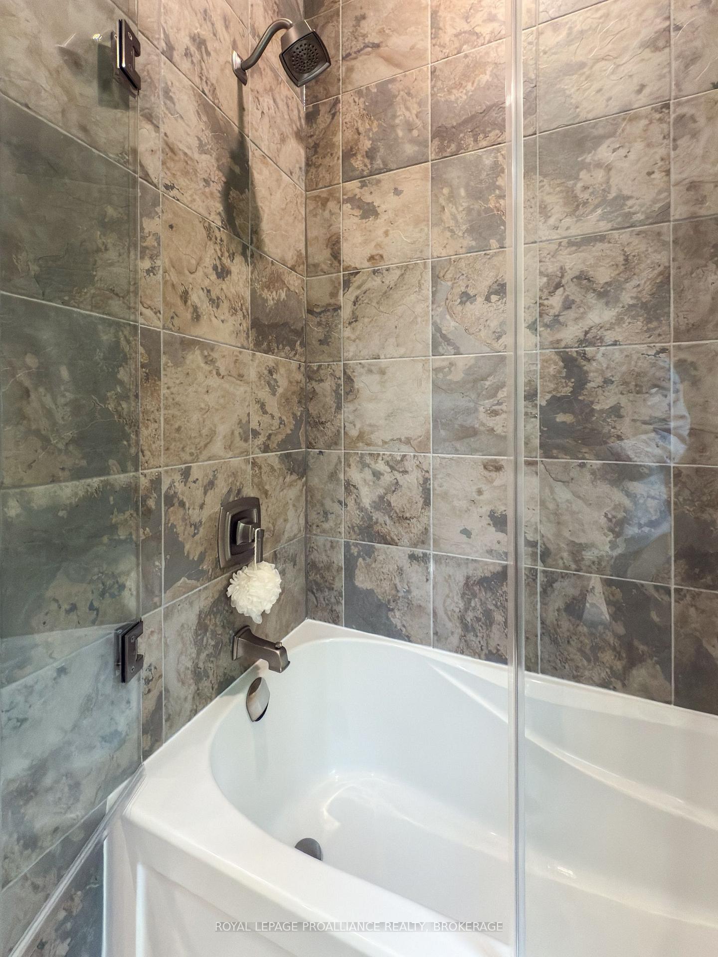 Photo 34 of Unit 15, 1096 Applewood Lane, Frontenac, Frontenac South — HOMEH