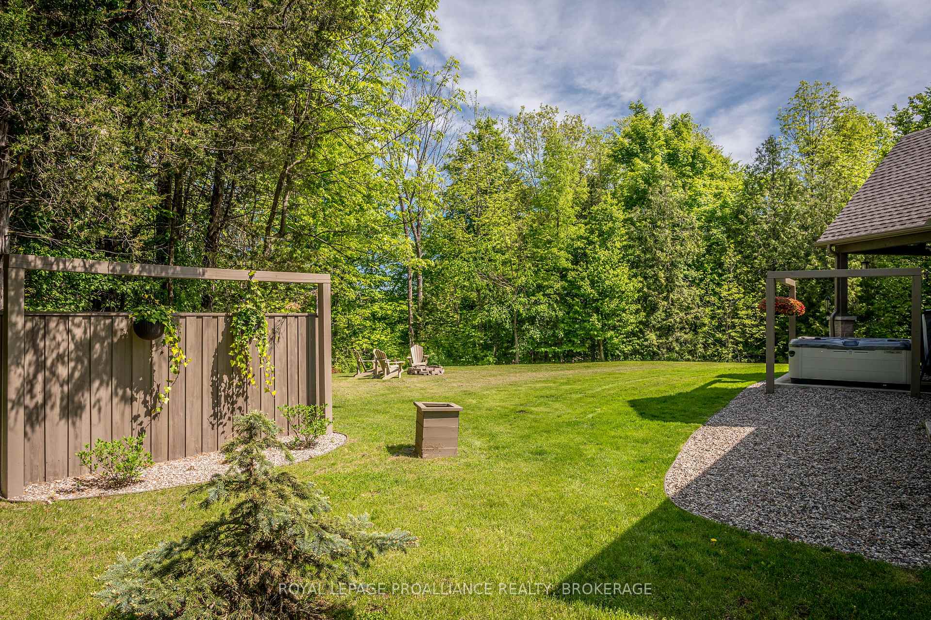 Photo 44 of Unit 15, 1096 Applewood Lane, Frontenac, Frontenac South — HOMEH