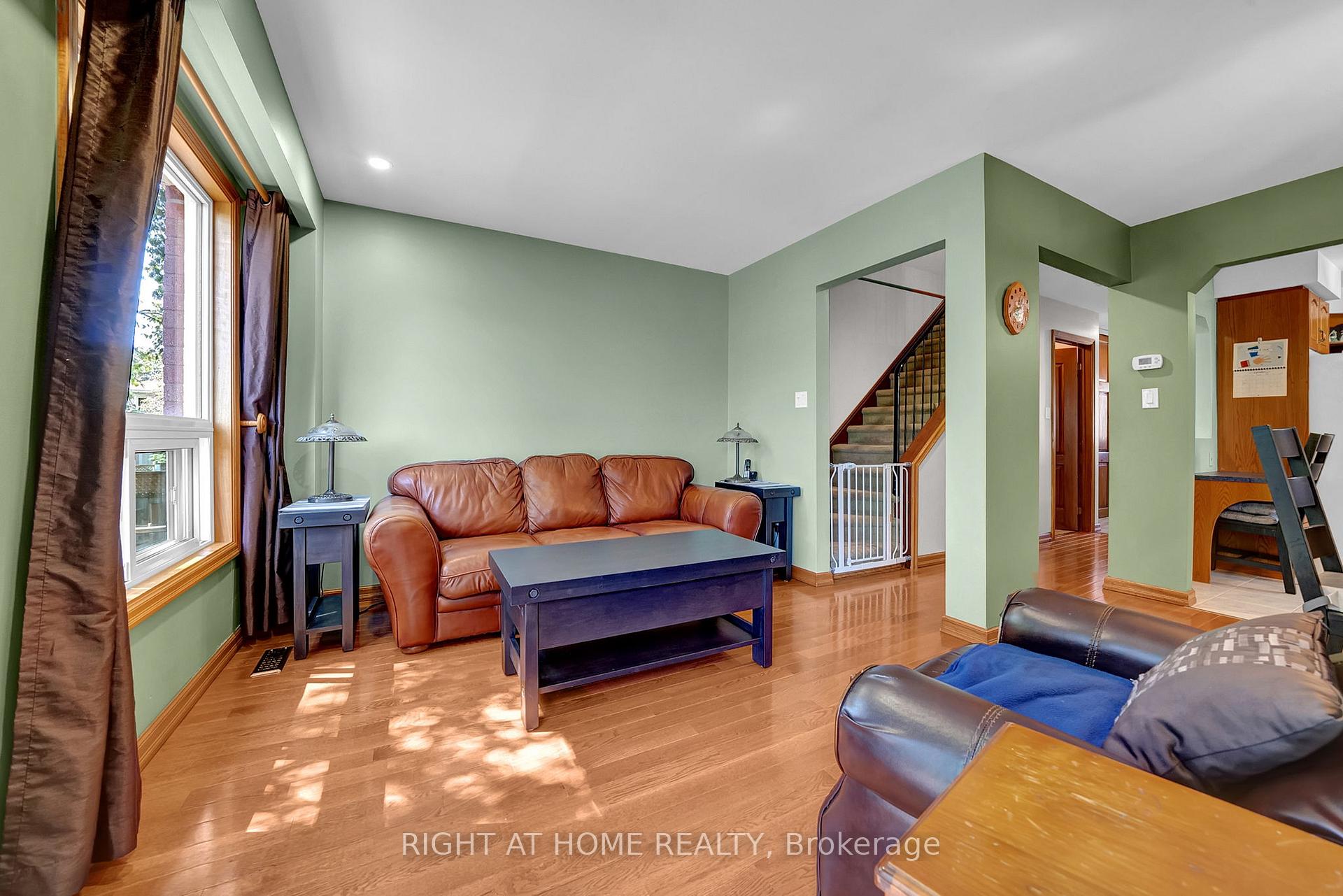 Photo 18 of 7 Hailey Court, Clarington, Bowmanville — HOMEH