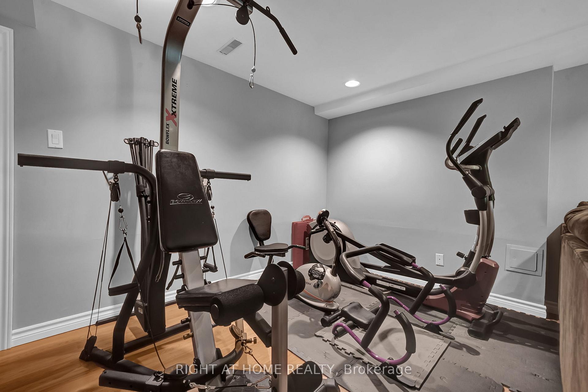 Photo 72 of 7 Hailey Court, Clarington, Bowmanville — HOMEH
