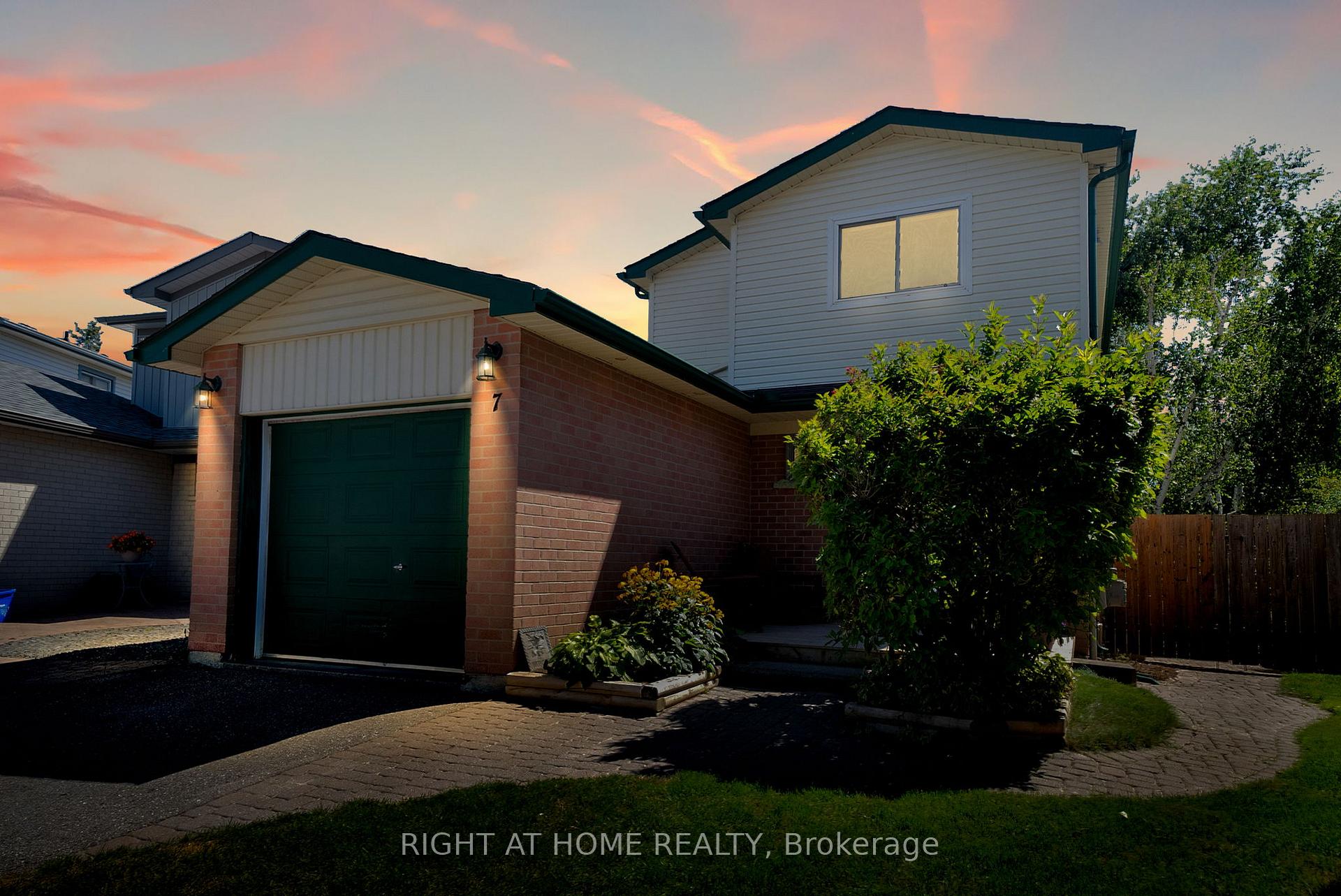 Photo 22 of 7 Hailey Court, Clarington, Bowmanville — HOMEH