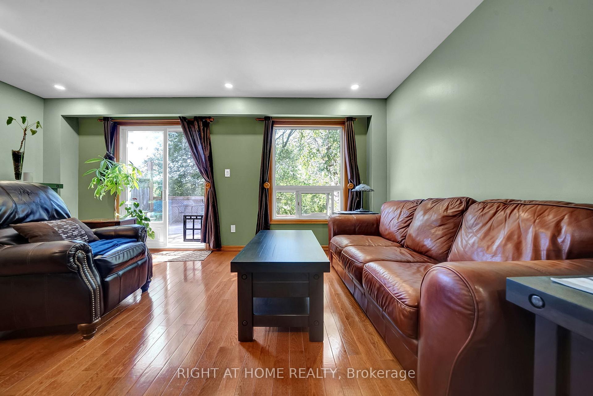 Photo 35 of 7 Hailey Court, Clarington, Bowmanville — HOMEH