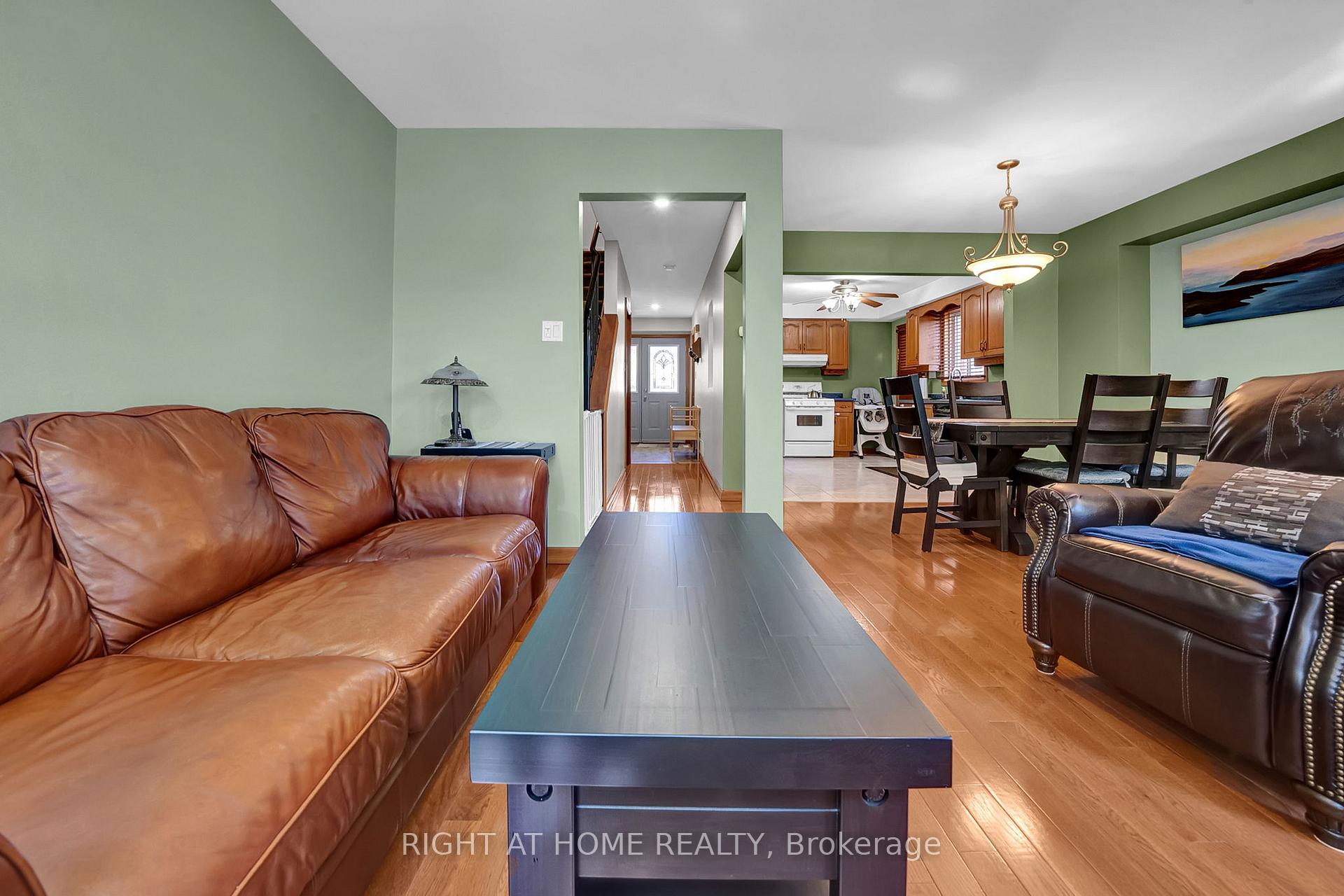 Photo 38 of 7 Hailey Court, Clarington, Bowmanville — HOMEH