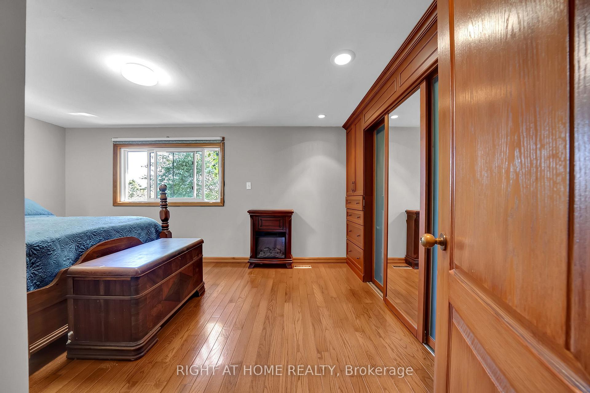 Photo 44 of 7 Hailey Court, Clarington, Bowmanville — HOMEH