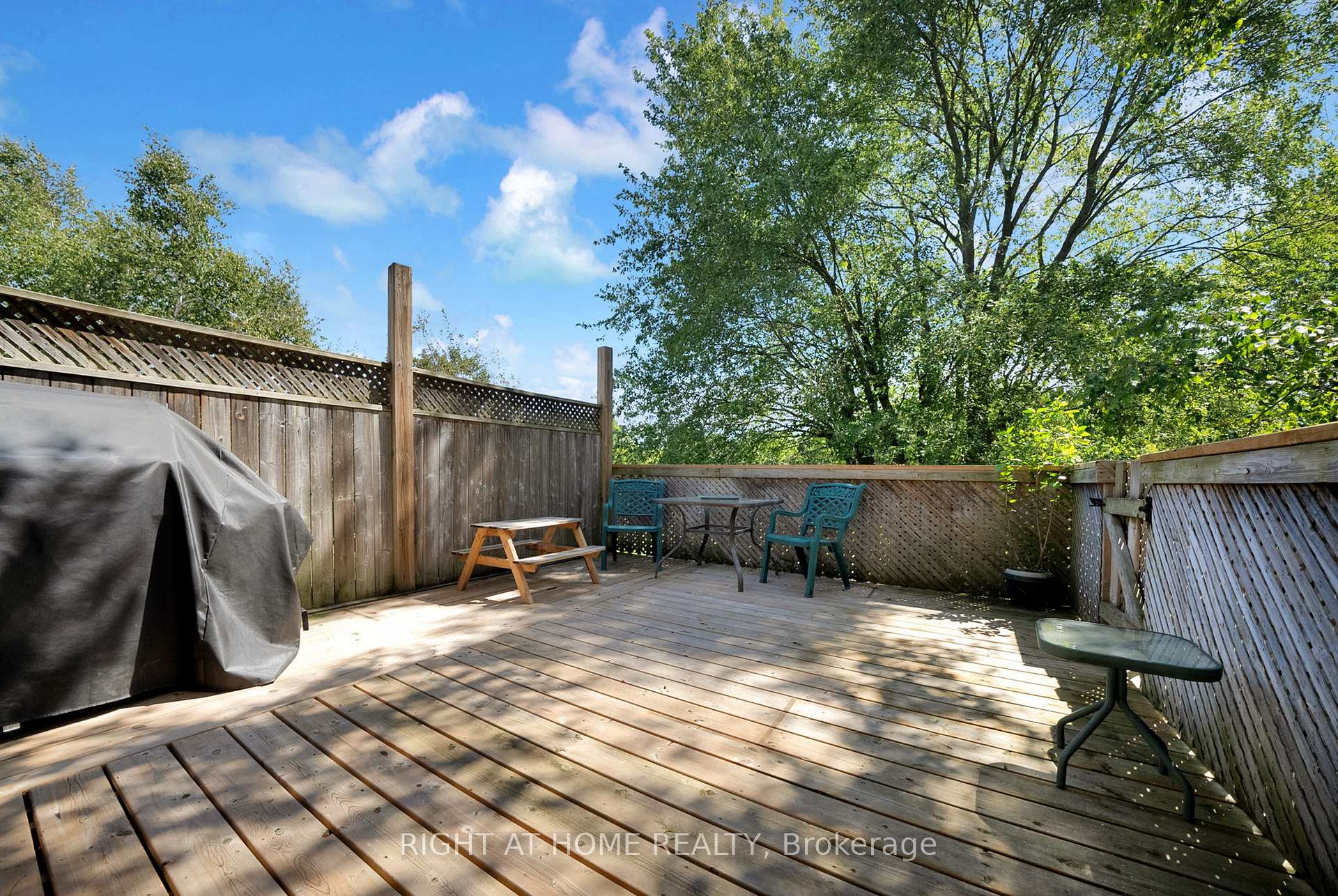 Photo 56 of 7 Hailey Court, Clarington, Bowmanville — HOMEH