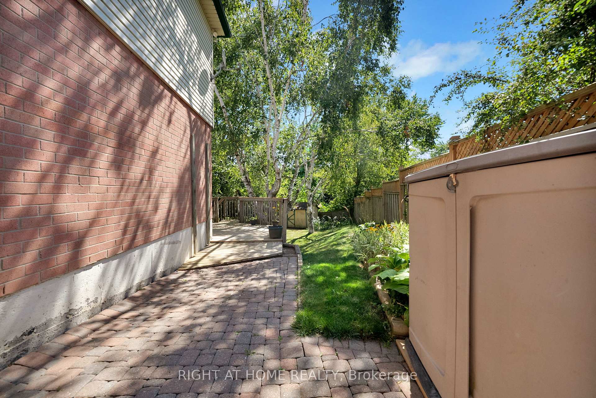 Photo 57 of 7 Hailey Court, Clarington, Bowmanville — HOMEH