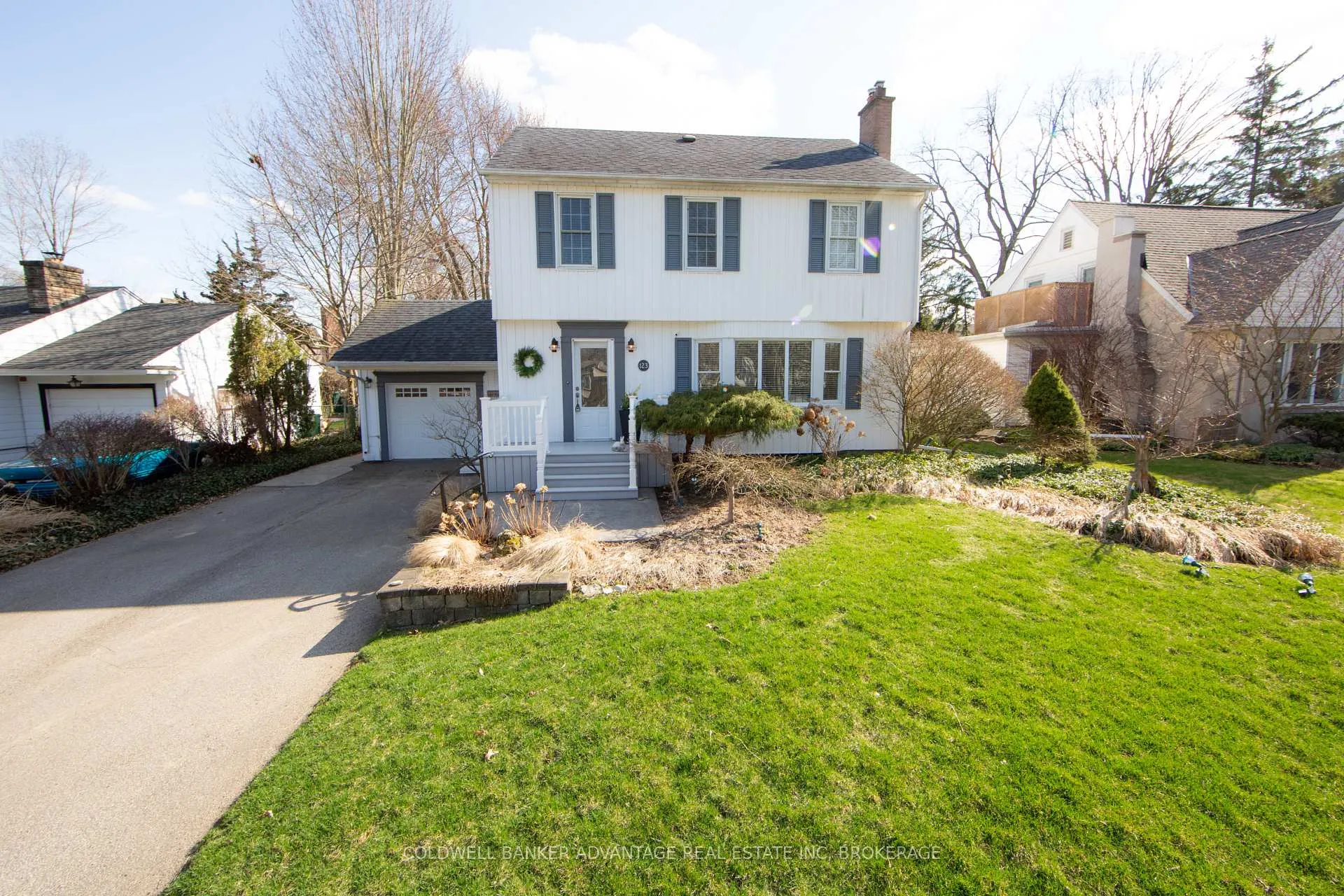 Photo 1 of 123 Parkway, Welland, Prince Charles — HOMEH