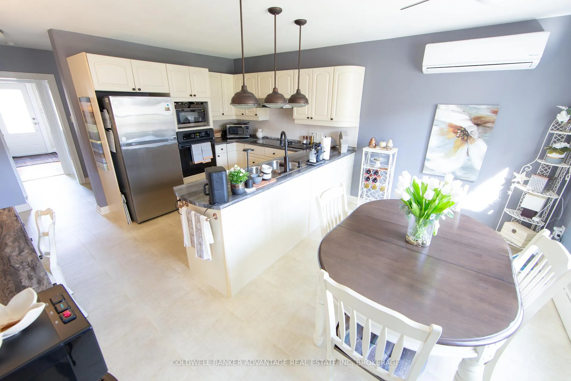 Photo 20 of 123 Parkway, Welland, Prince Charles — HOMEH