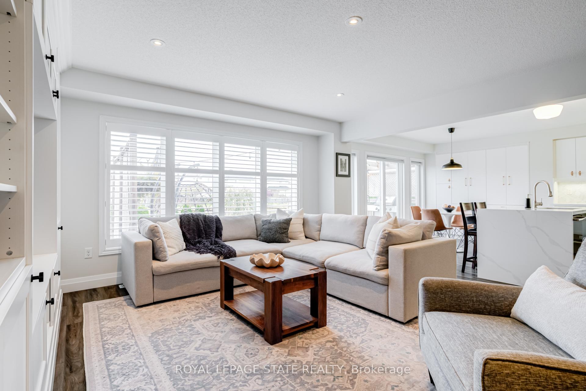 Photo 11 of 36 Irwin Avenue, Hamilton, Meadowlands — HOMEH