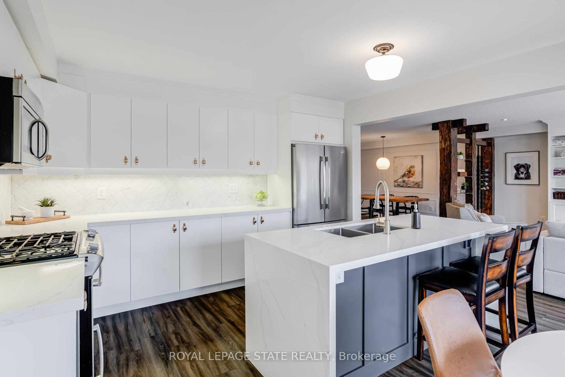 Photo 12 of 36 Irwin Avenue, Hamilton, Meadowlands — HOMEH