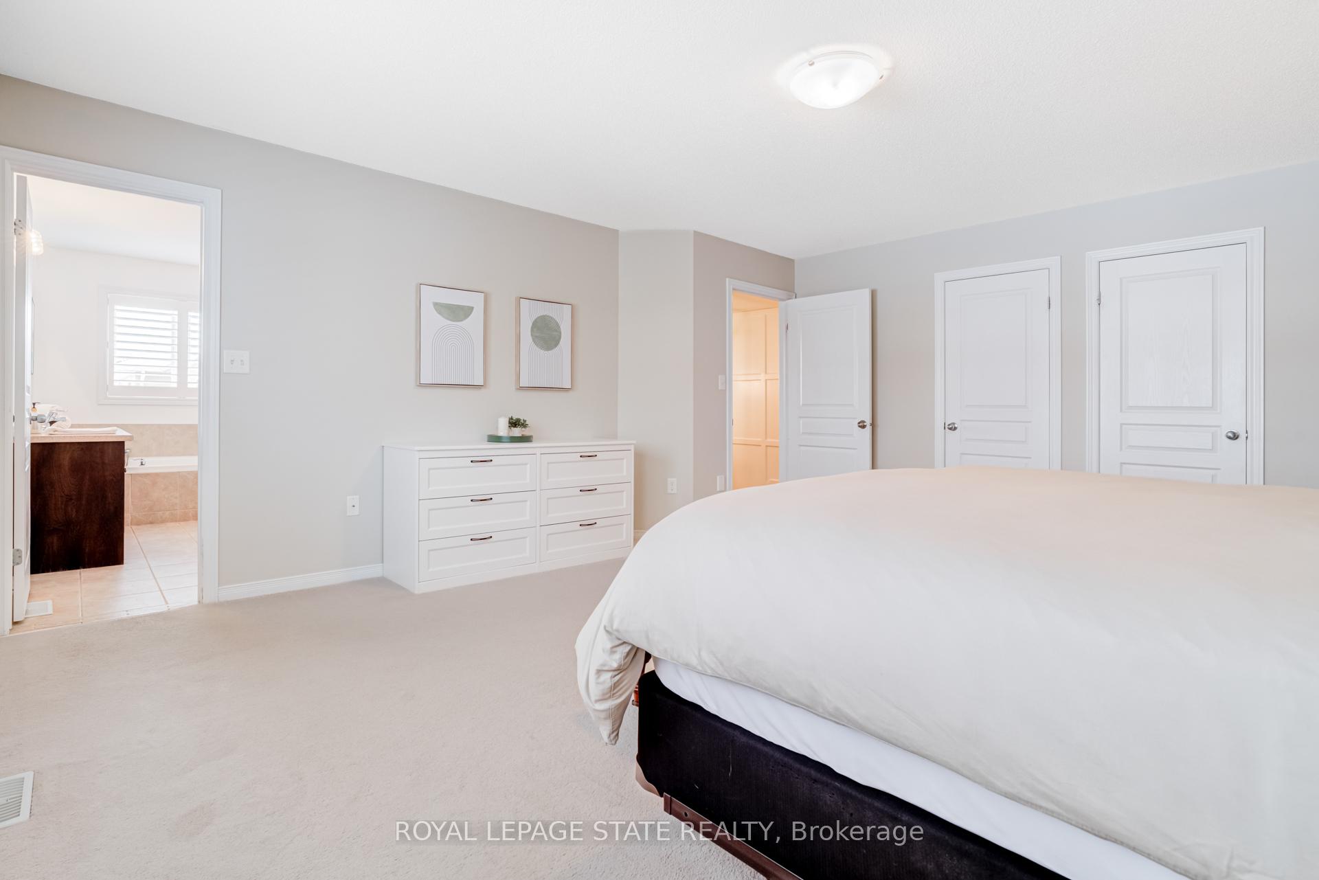 Photo 20 of 36 Irwin Avenue, Hamilton, Meadowlands — HOMEH