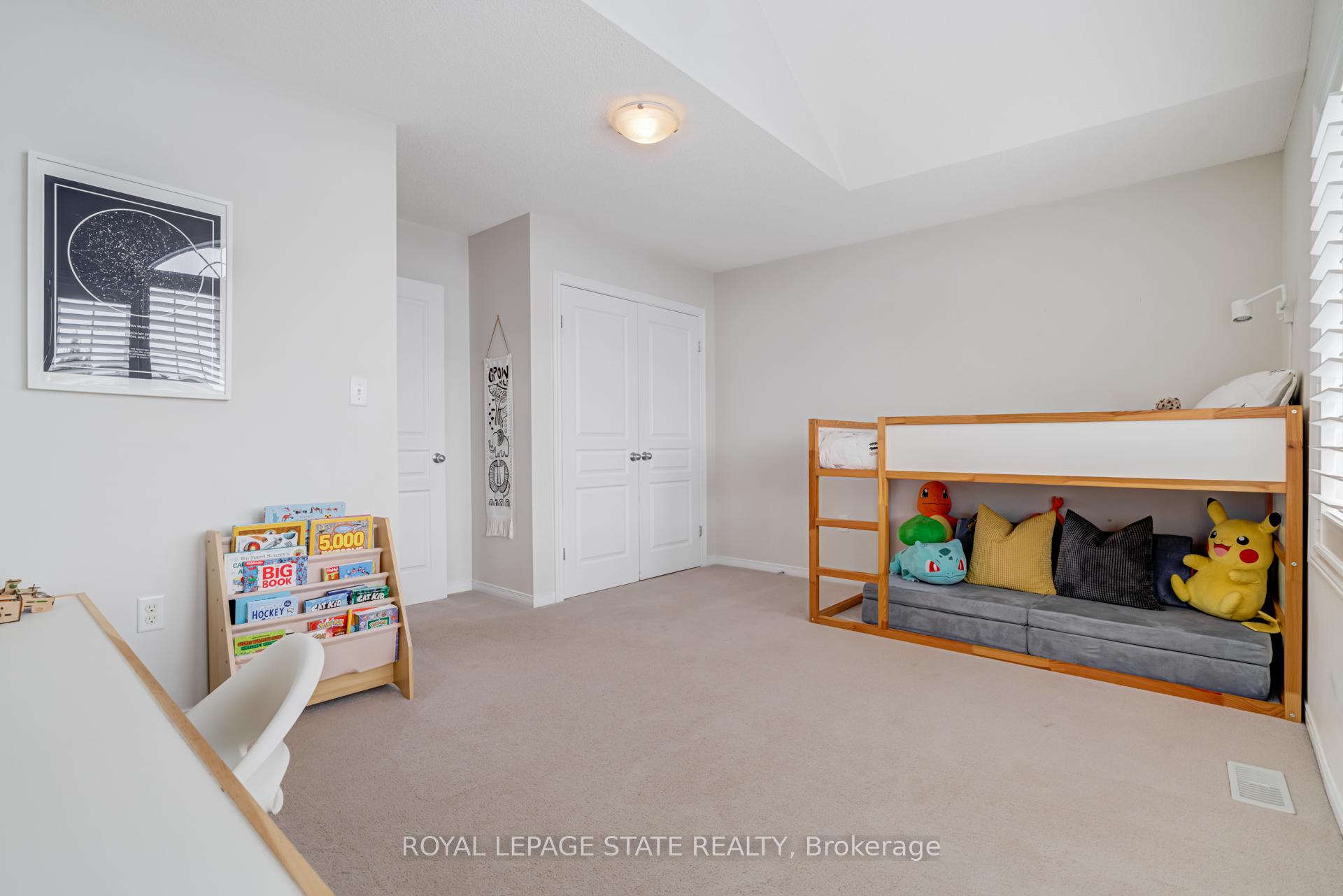 Photo 29 of 36 Irwin Avenue, Hamilton, Meadowlands — HOMEH