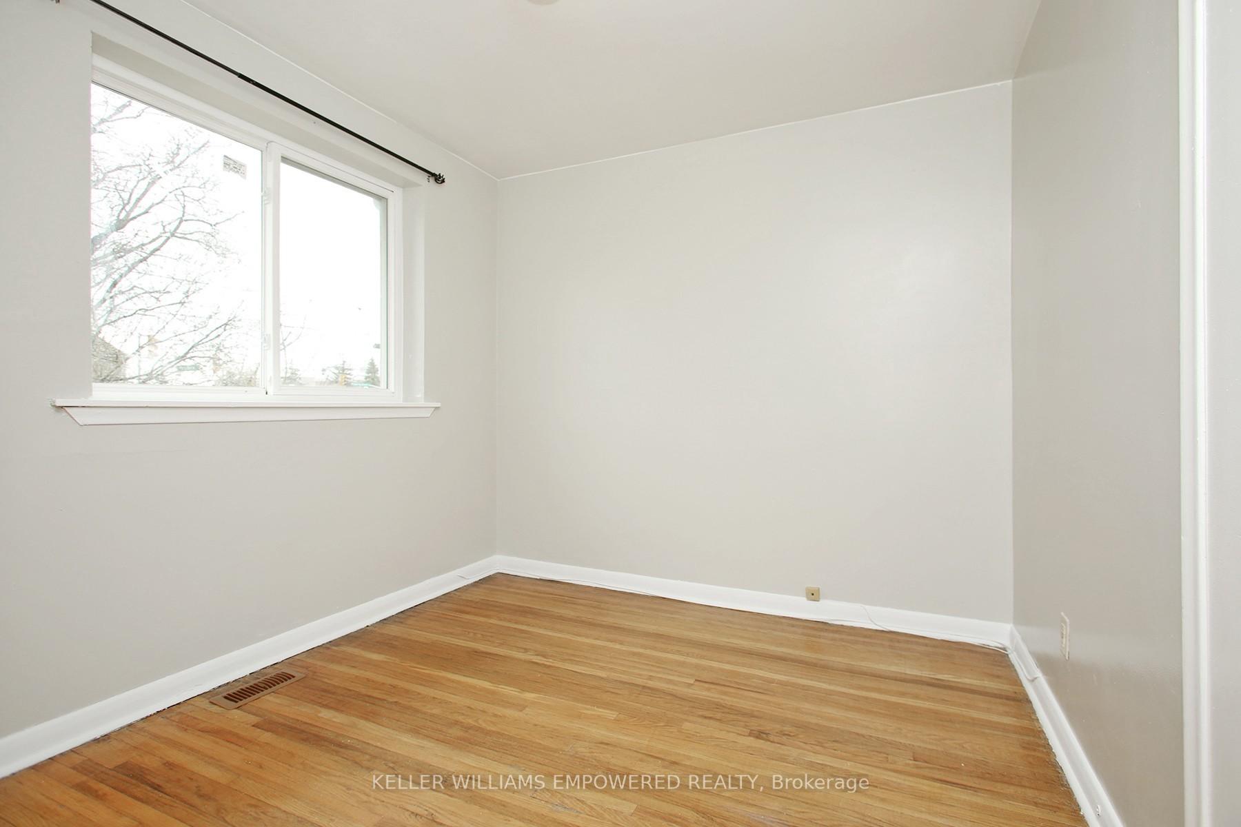 Photo 18 of 5 Tulloch Drive, Ajax, South East — HOMEH
