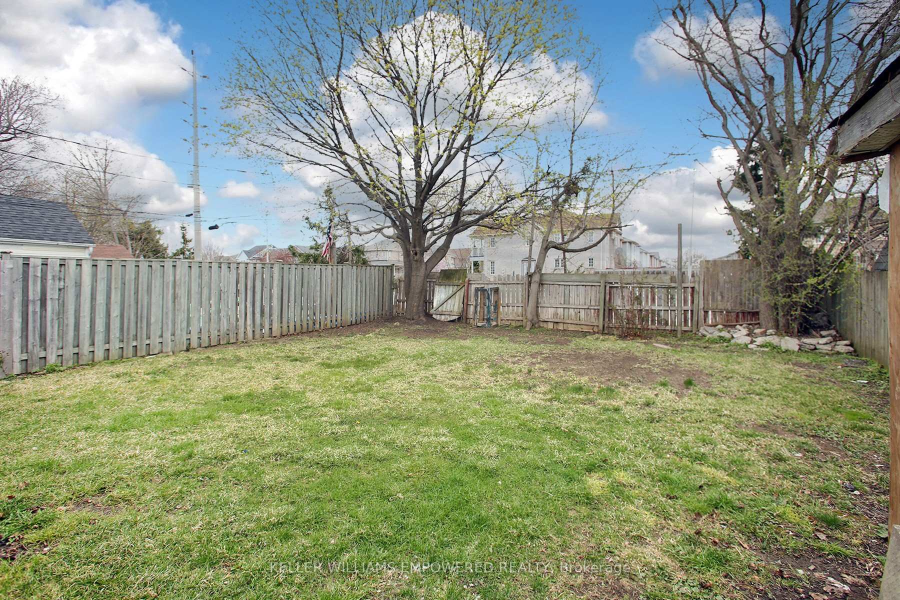 Photo 24 of 5 Tulloch Drive, Ajax, South East — HOMEH