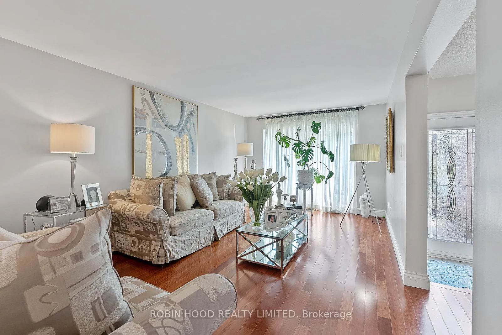 Photo 9 of 22 Strangway Court, Brampton, Heart Lake West — HOMEH