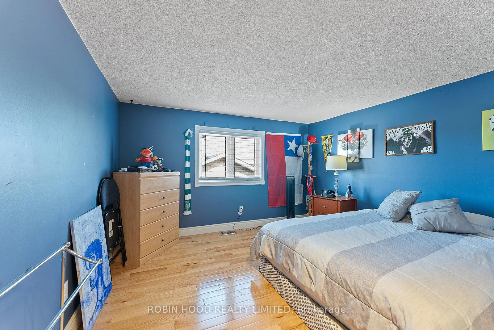 Photo 14 of 22 Strangway Court, Brampton, Heart Lake West — HOMEH