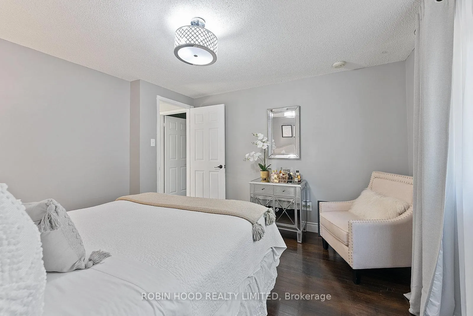 Photo 22 of 22 Strangway Court, Brampton, Heart Lake West — HOMEH