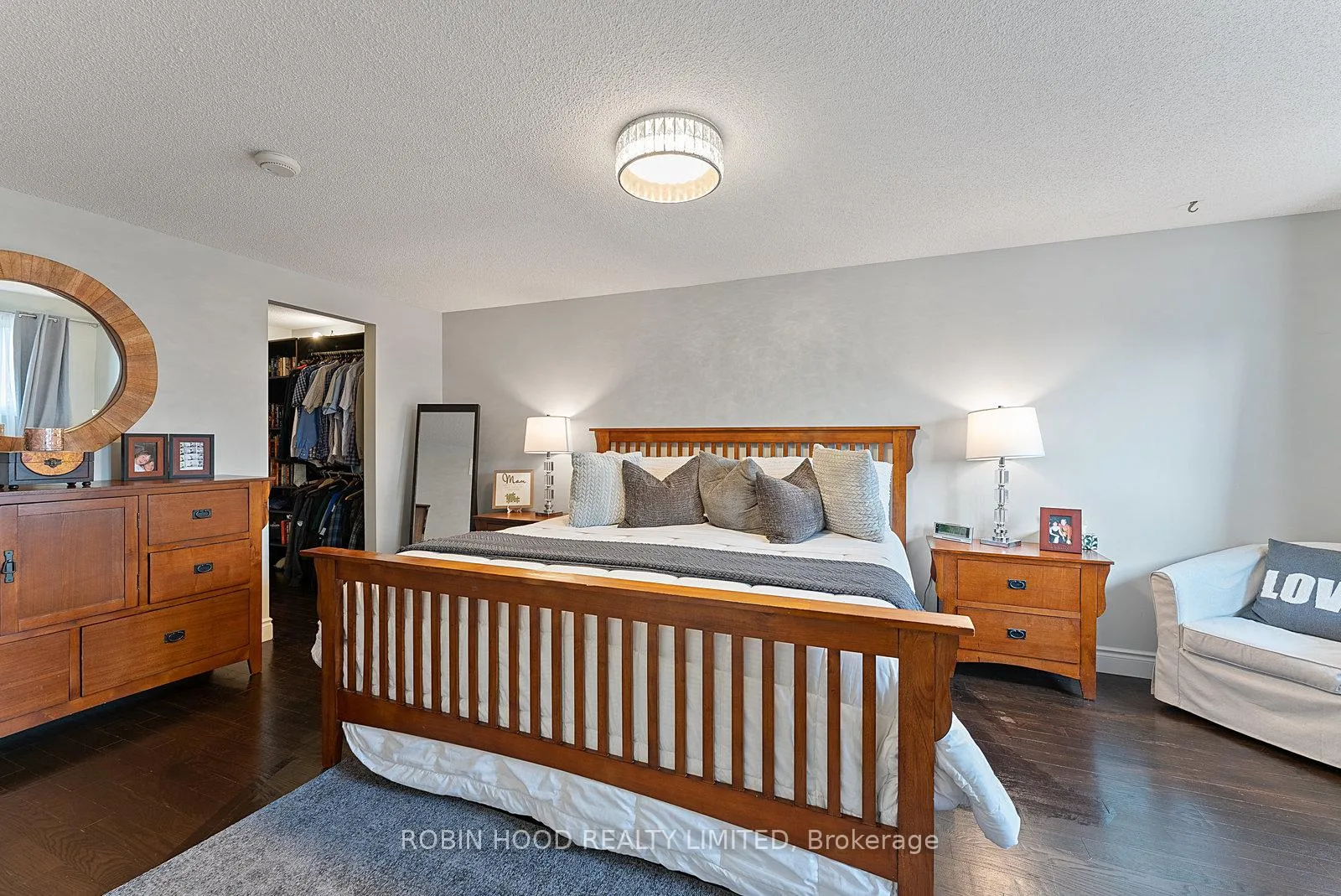 Photo 24 of 22 Strangway Court, Brampton, Heart Lake West — HOMEH
