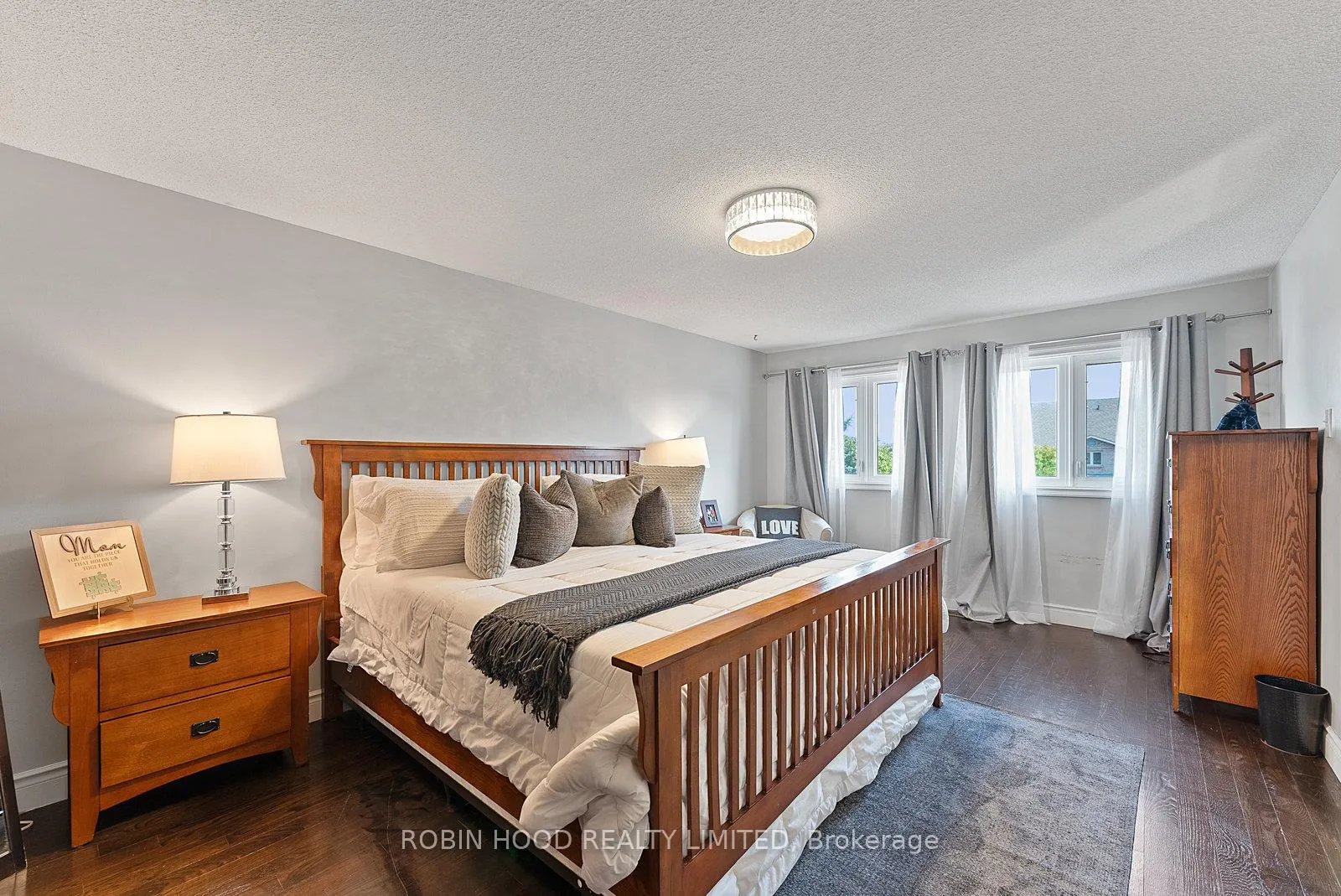 Photo 27 of 22 Strangway Court, Brampton, Heart Lake West — HOMEH
