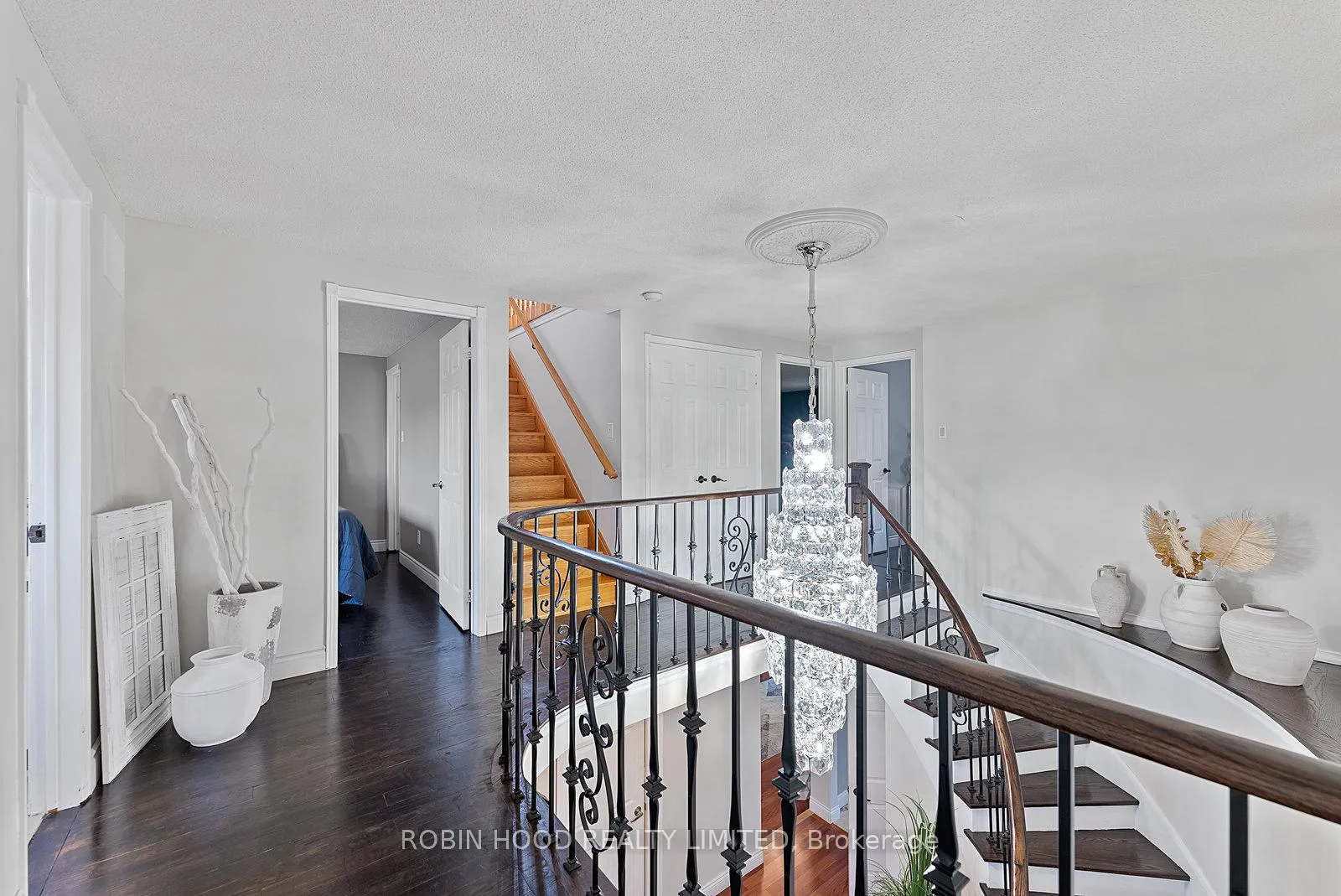 Photo 28 of 22 Strangway Court, Brampton, Heart Lake West — HOMEH