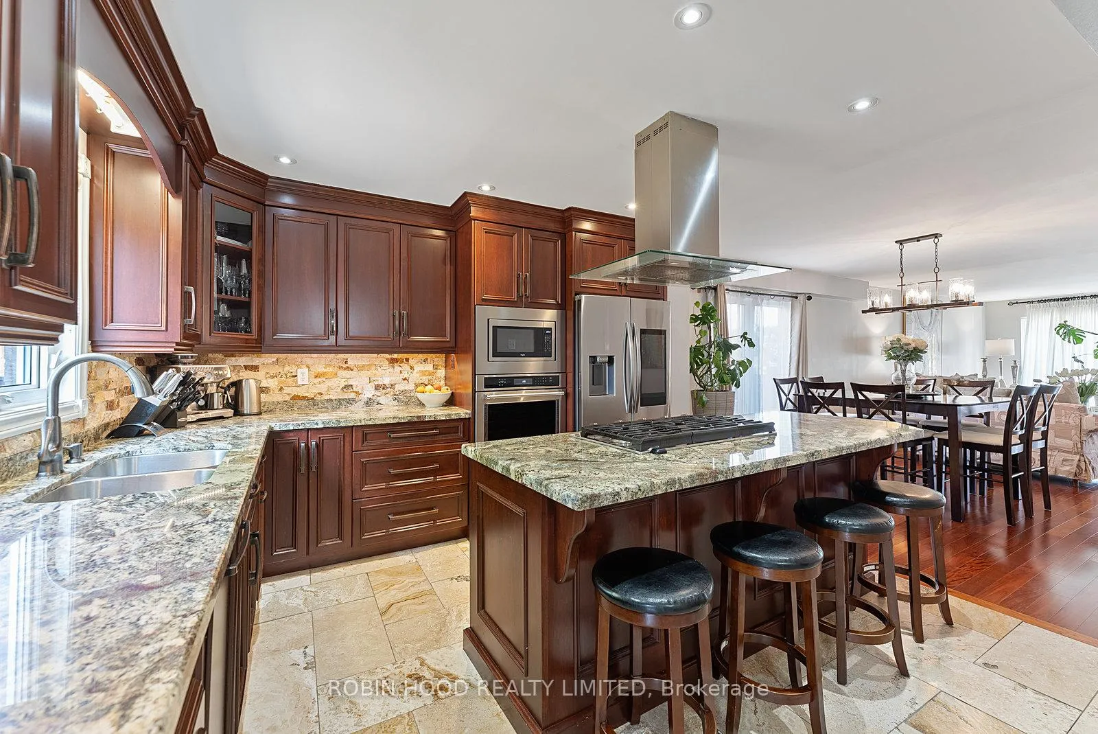 Photo 38 of 22 Strangway Court, Brampton, Heart Lake West — HOMEH