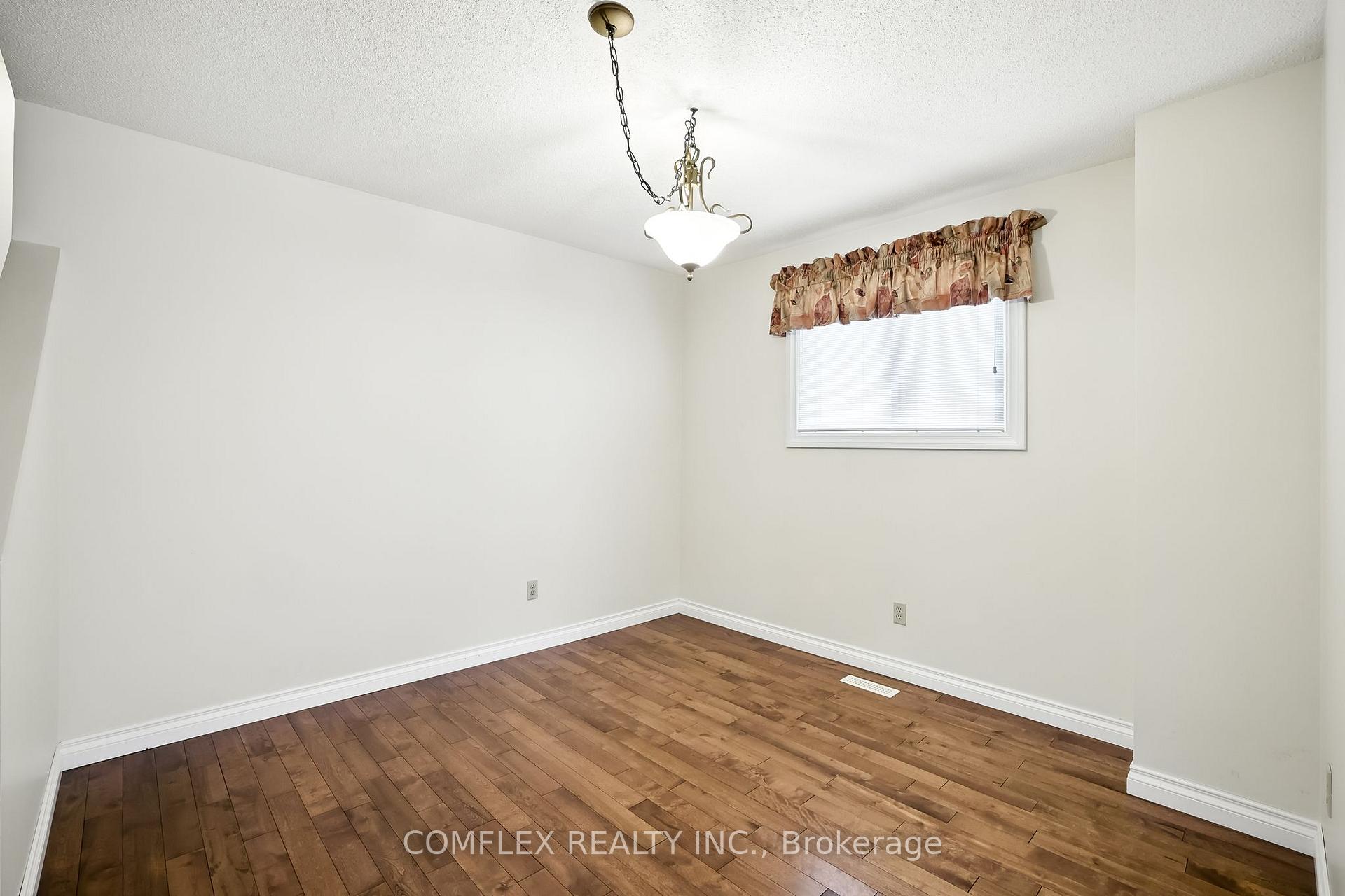 Photo 12 of 38 Barley Mill Crescent, Clarington, Bowmanville — HOMEH