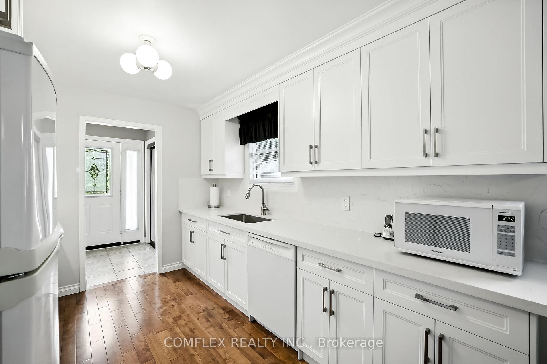 Photo 18 of 38 Barley Mill Crescent, Clarington, Bowmanville — HOMEH