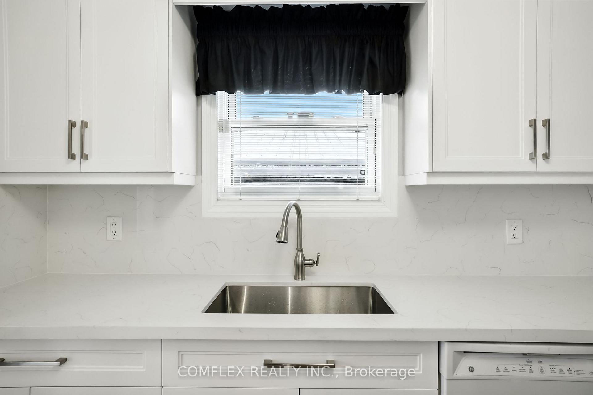 Photo 20 of 38 Barley Mill Crescent, Clarington, Bowmanville — HOMEH