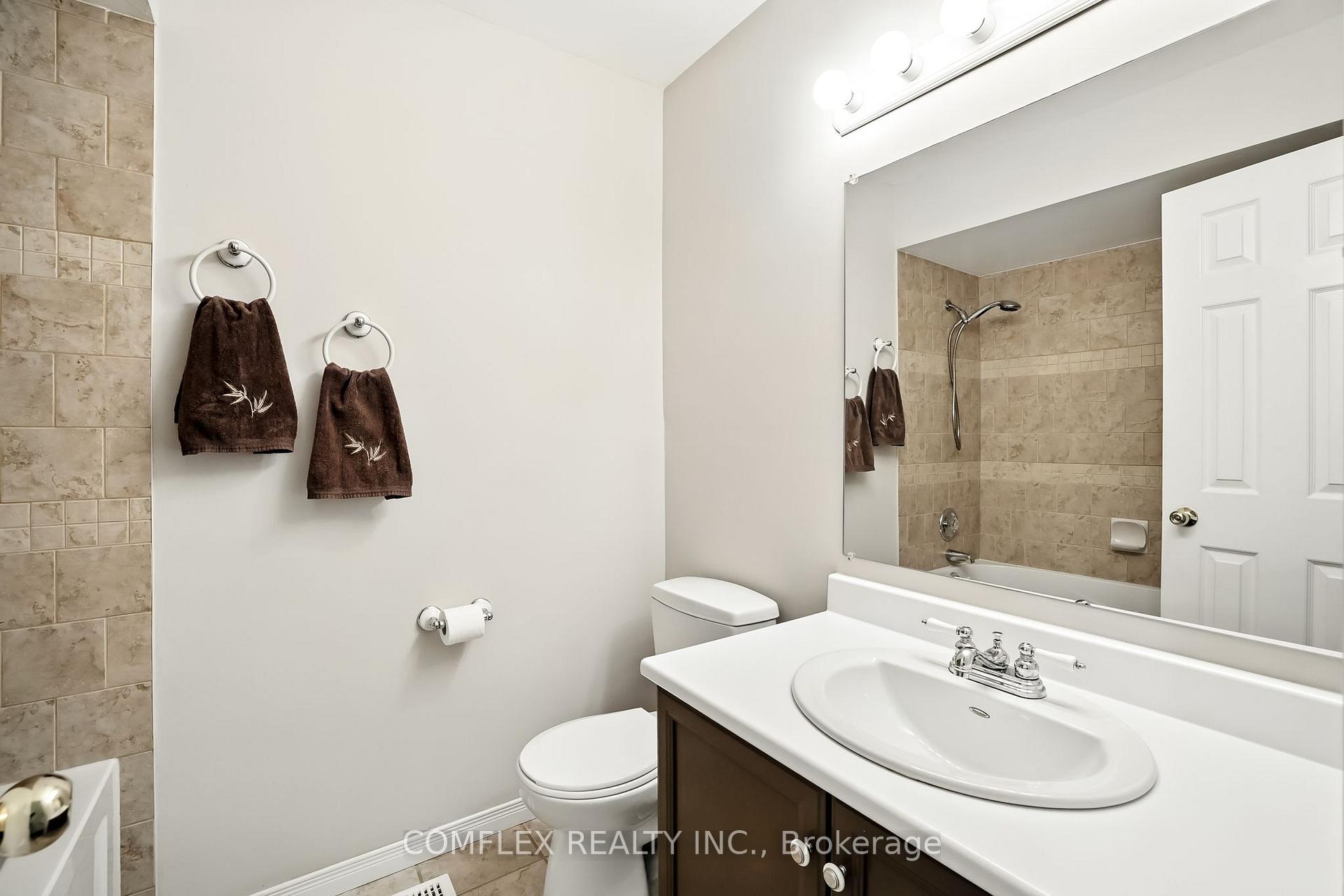 Photo 28 of 38 Barley Mill Crescent, Clarington, Bowmanville — HOMEH
