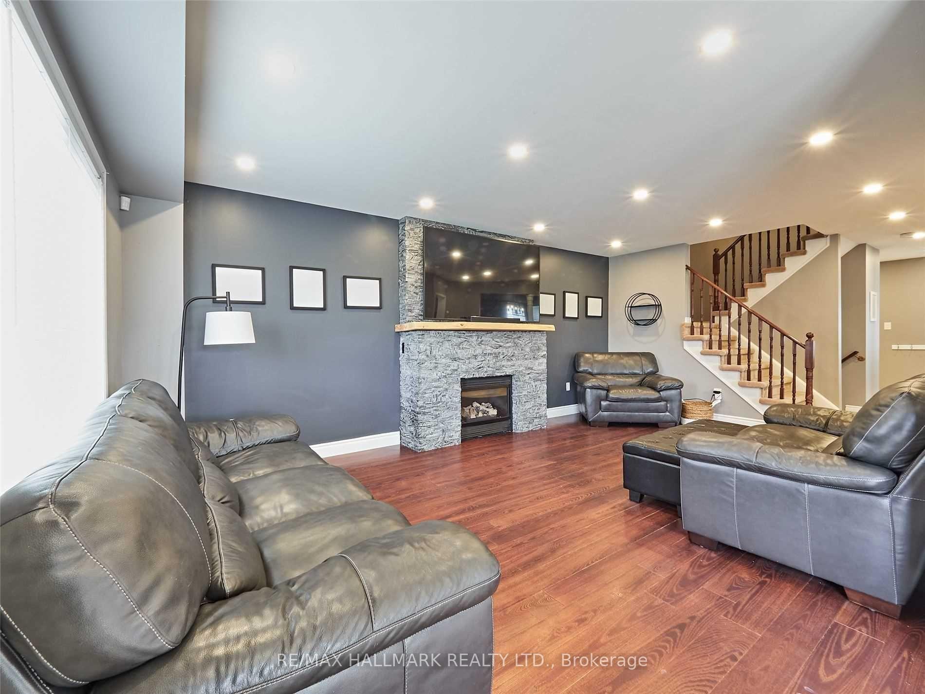 Photo 6 of 150 Bannister Street, Clarington, Bowmanville — HOMEH