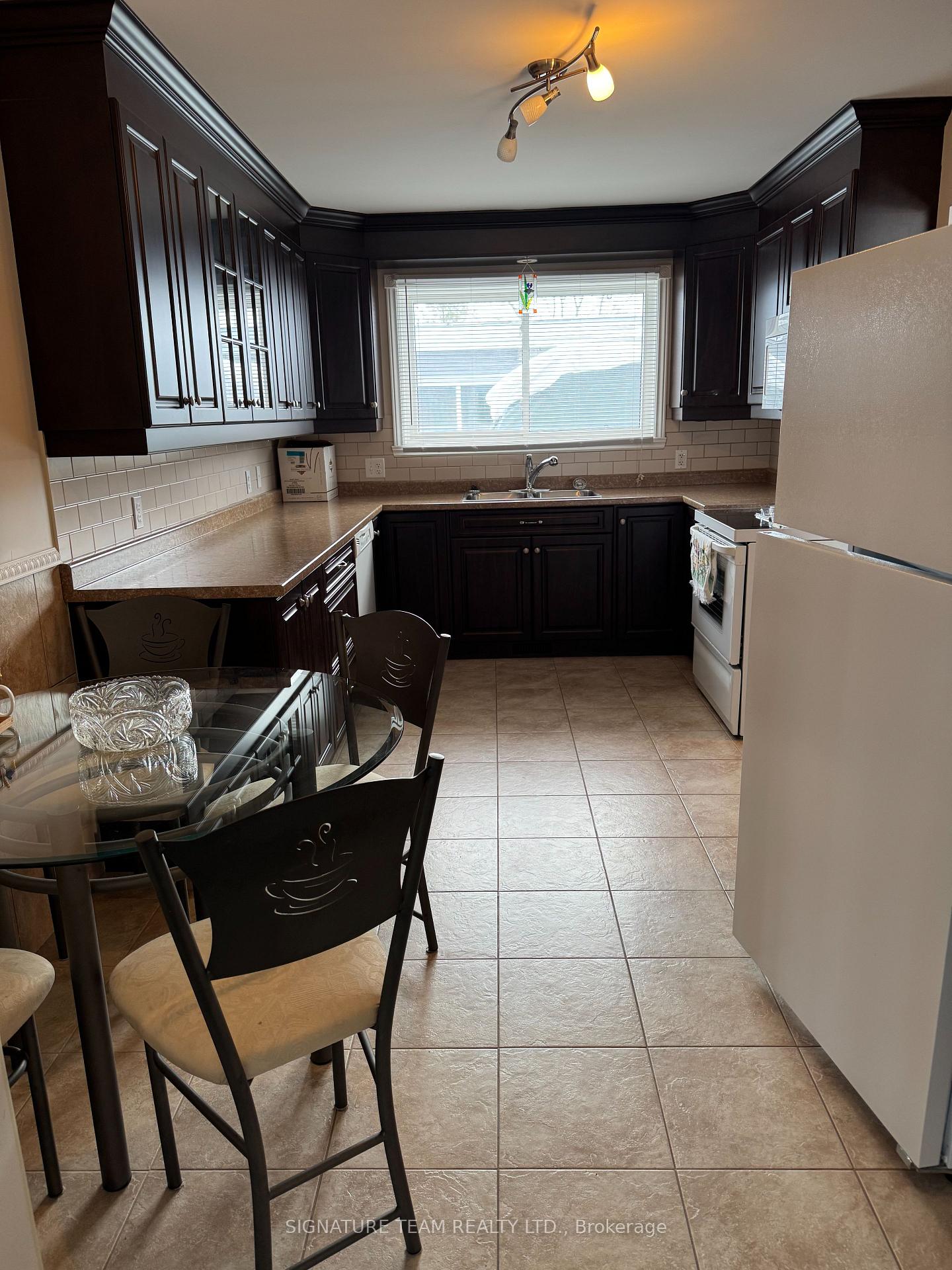 Photo 7 of 509 Anderson Drive, Cornwall — HOMEH